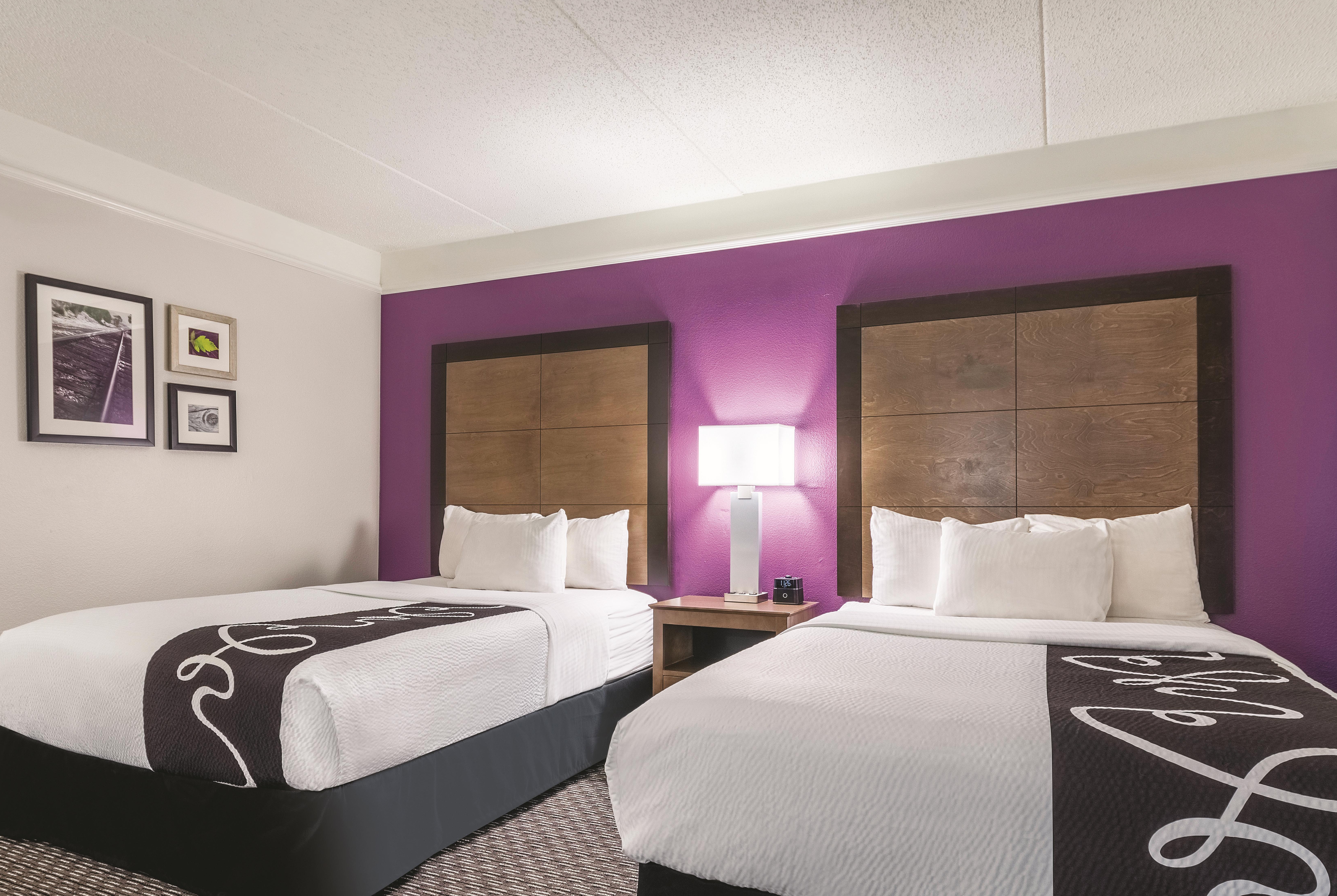 Guest room at the La Quinta Inn & Suites by Wyndham Alexandria Airport in Alexandria, Louisiana