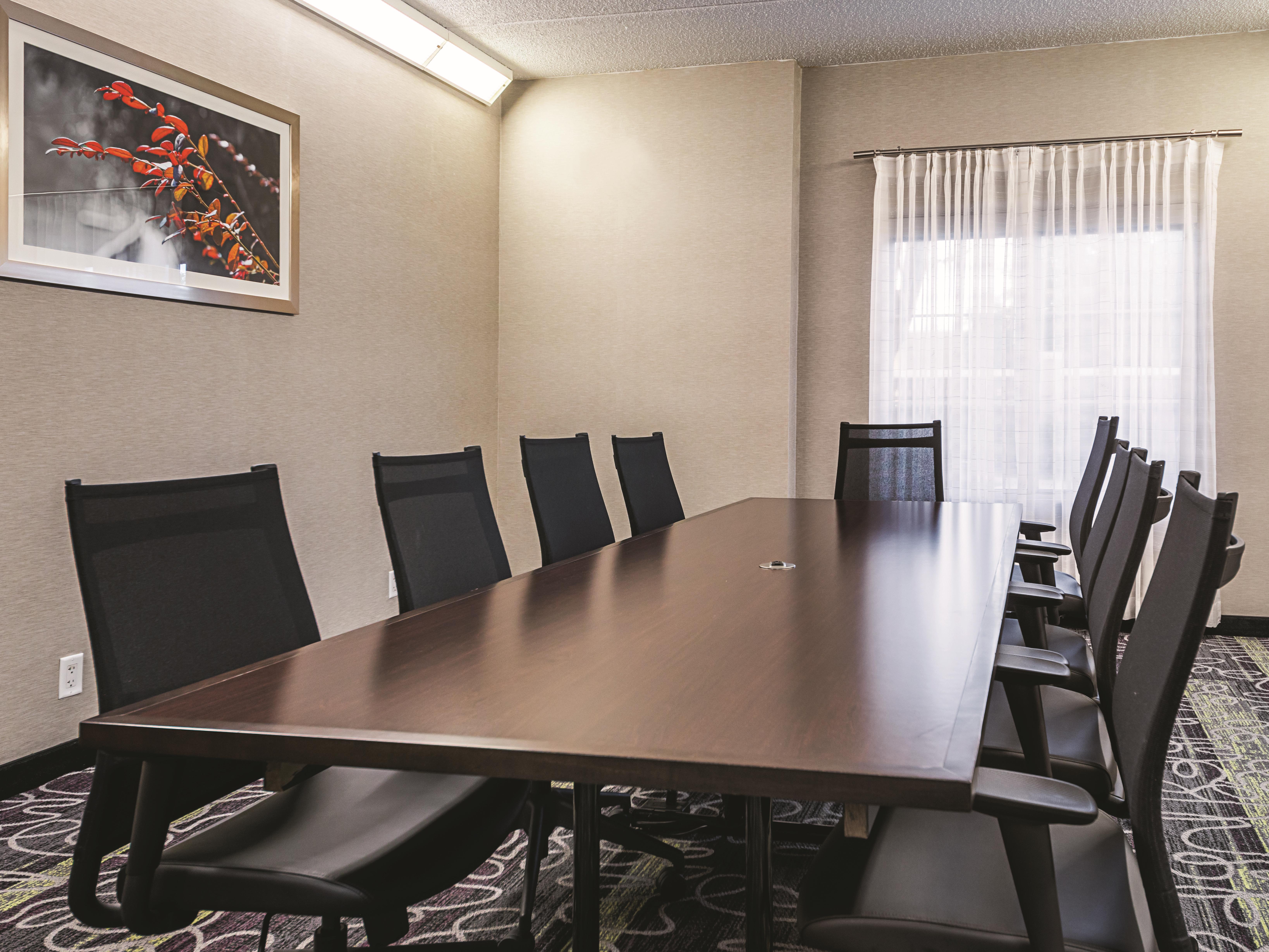 Meeting room at La Quinta Inn & Suites by Wyndham Alexandria Airport in Alexandria, Louisiana