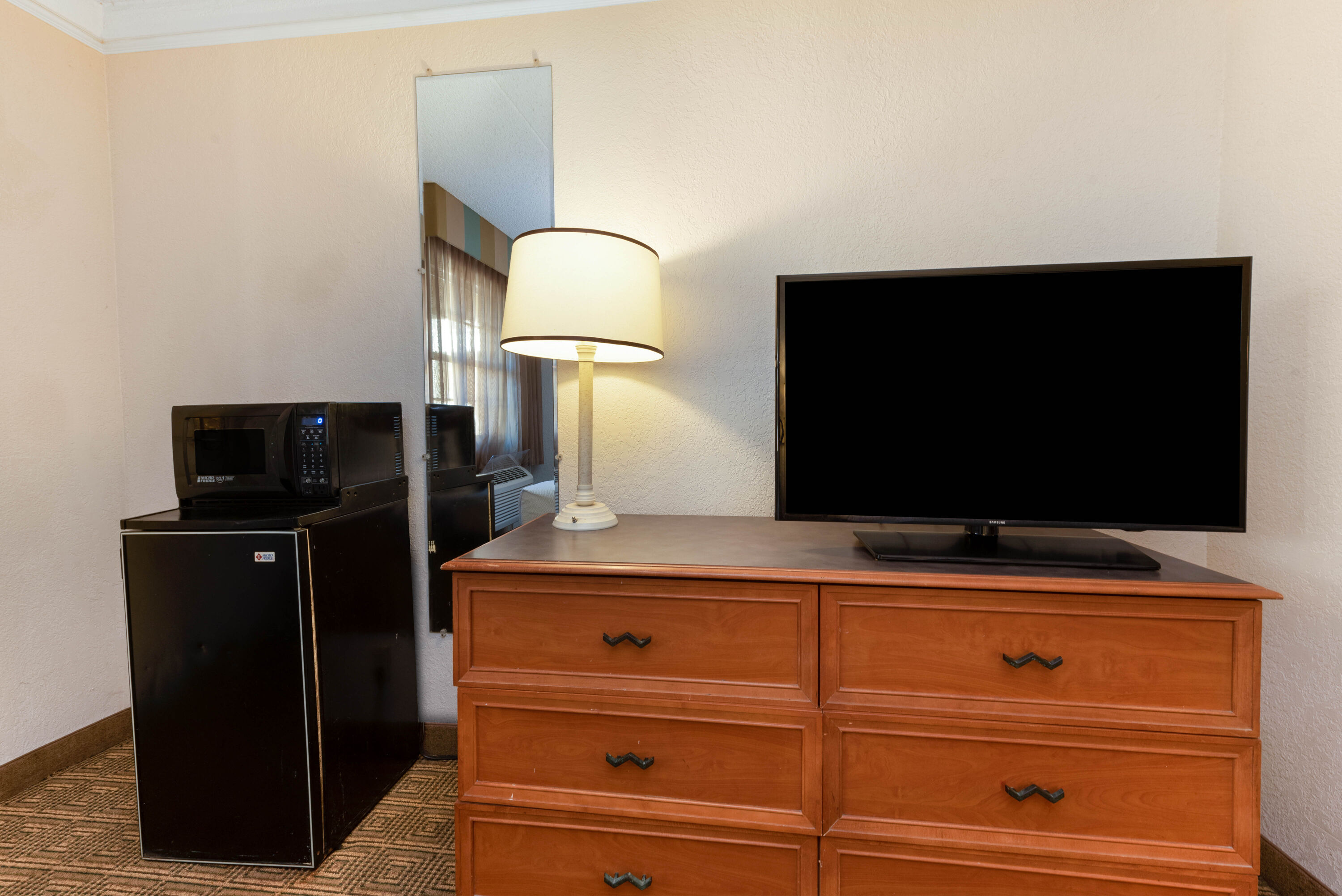 Guest room feature at the La Quinta Inn by Wyndham Bossier City in Bossier City, Louisiana