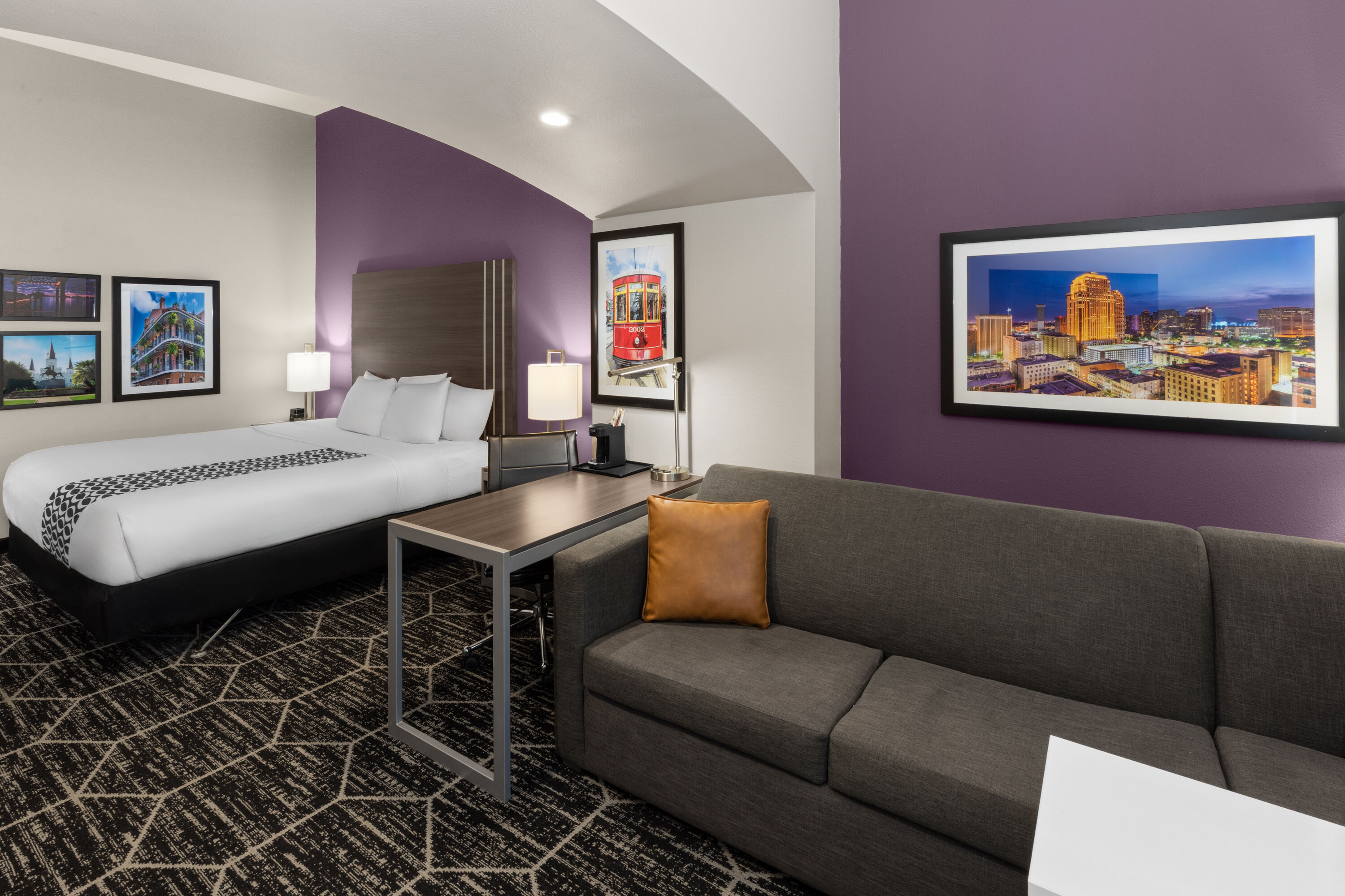 Guest room at the La Quinta Inn & Suites by Wyndham Boutte in Boutte, Louisiana