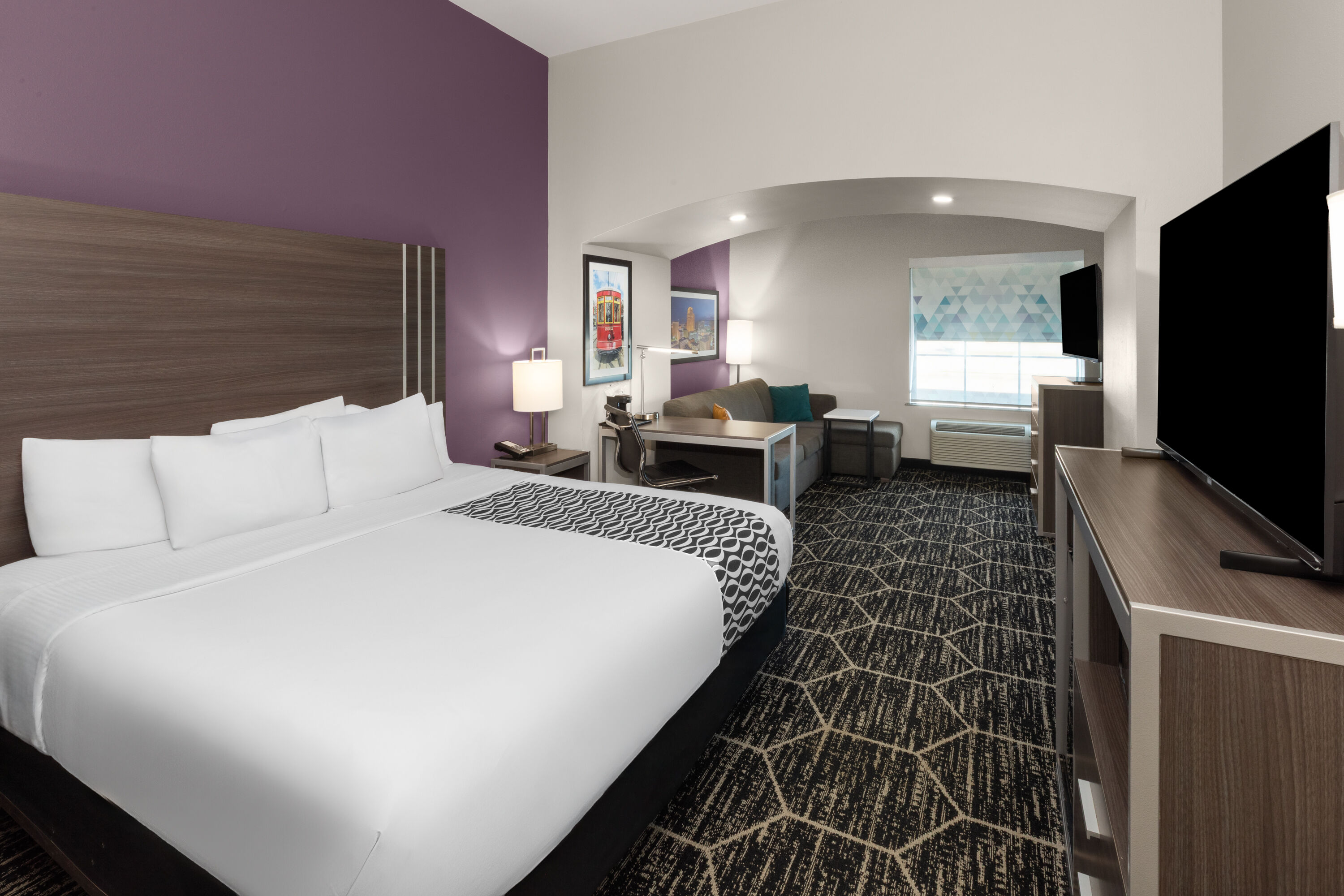 Guest room at the La Quinta Inn & Suites by Wyndham Boutte in Boutte, Louisiana