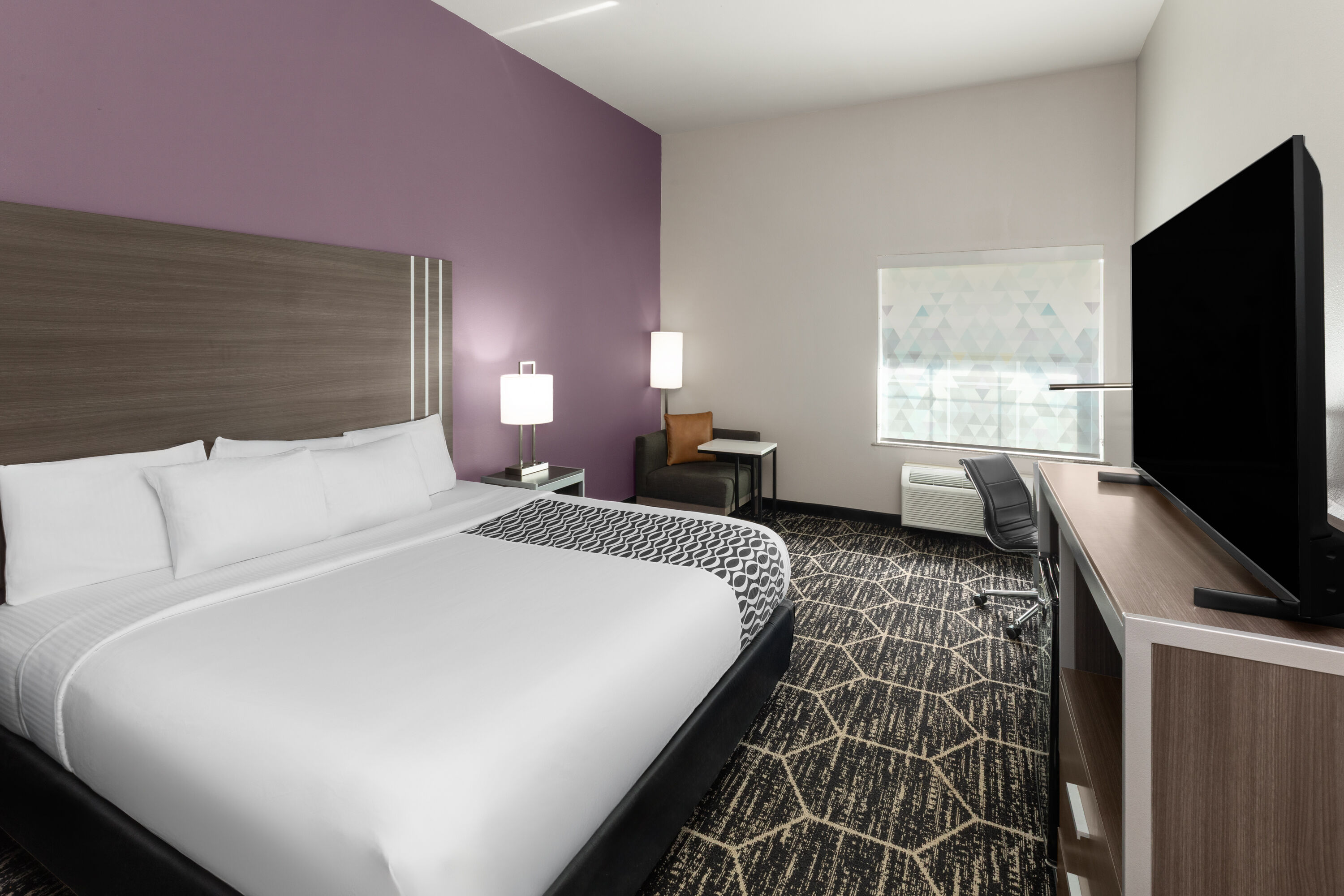 Guest room at the La Quinta Inn & Suites by Wyndham Boutte in Boutte, Louisiana