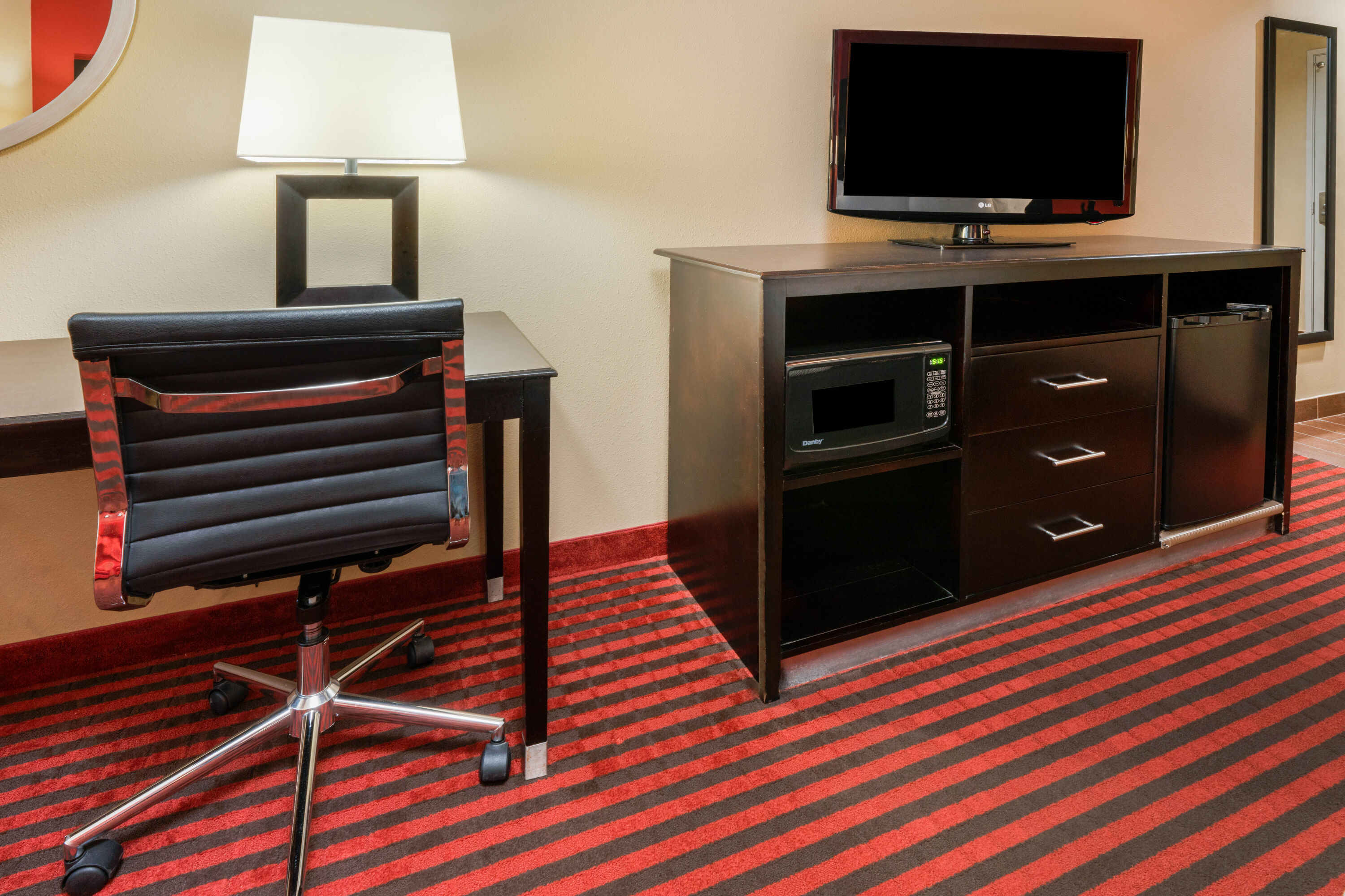 Guest room amenity at La Quinta Inn & Suites by Wyndham Boutte in Boutte, Louisiana