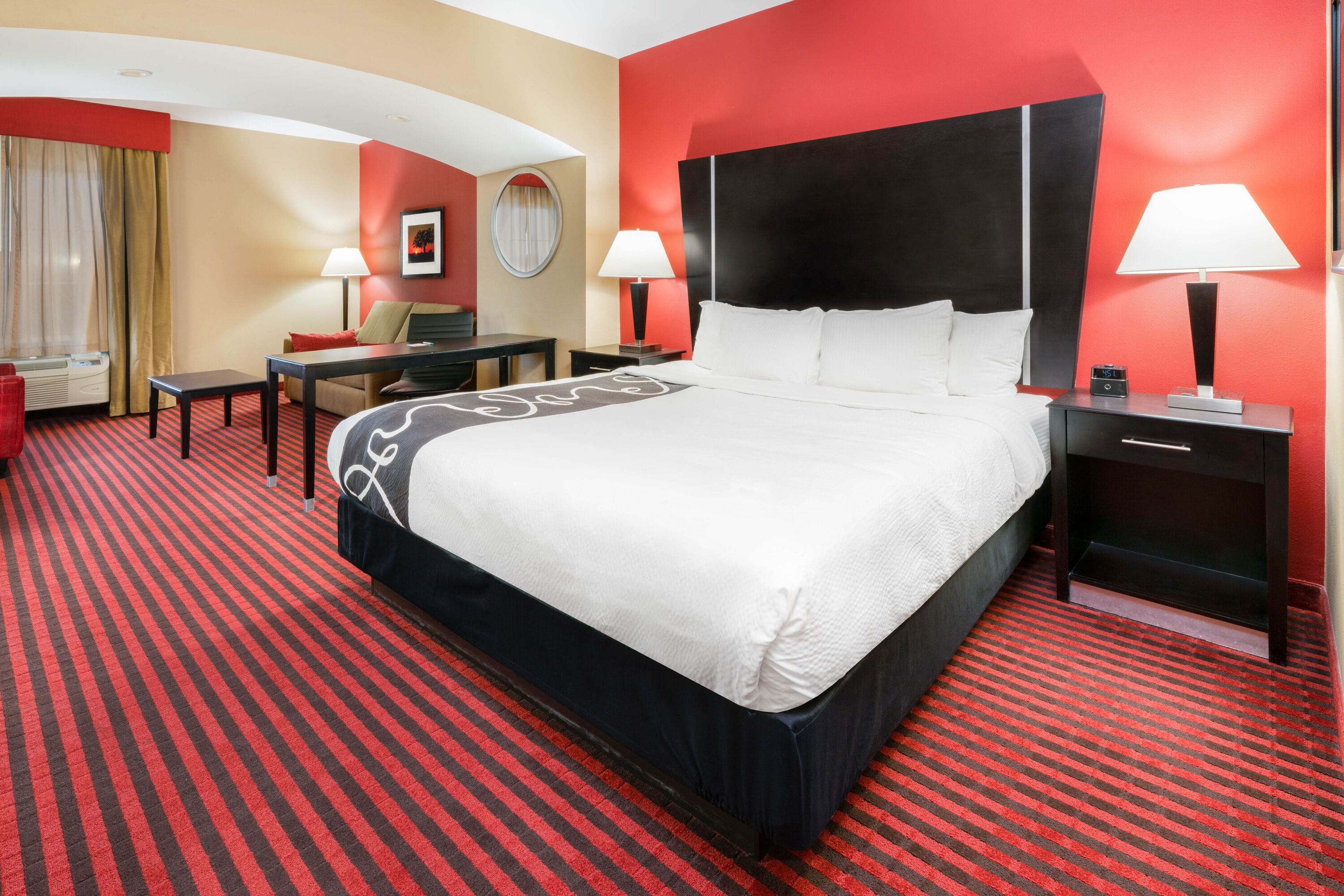 La Quinta Inn & Suites by Wyndham Boutte suite in Boutte, Louisiana