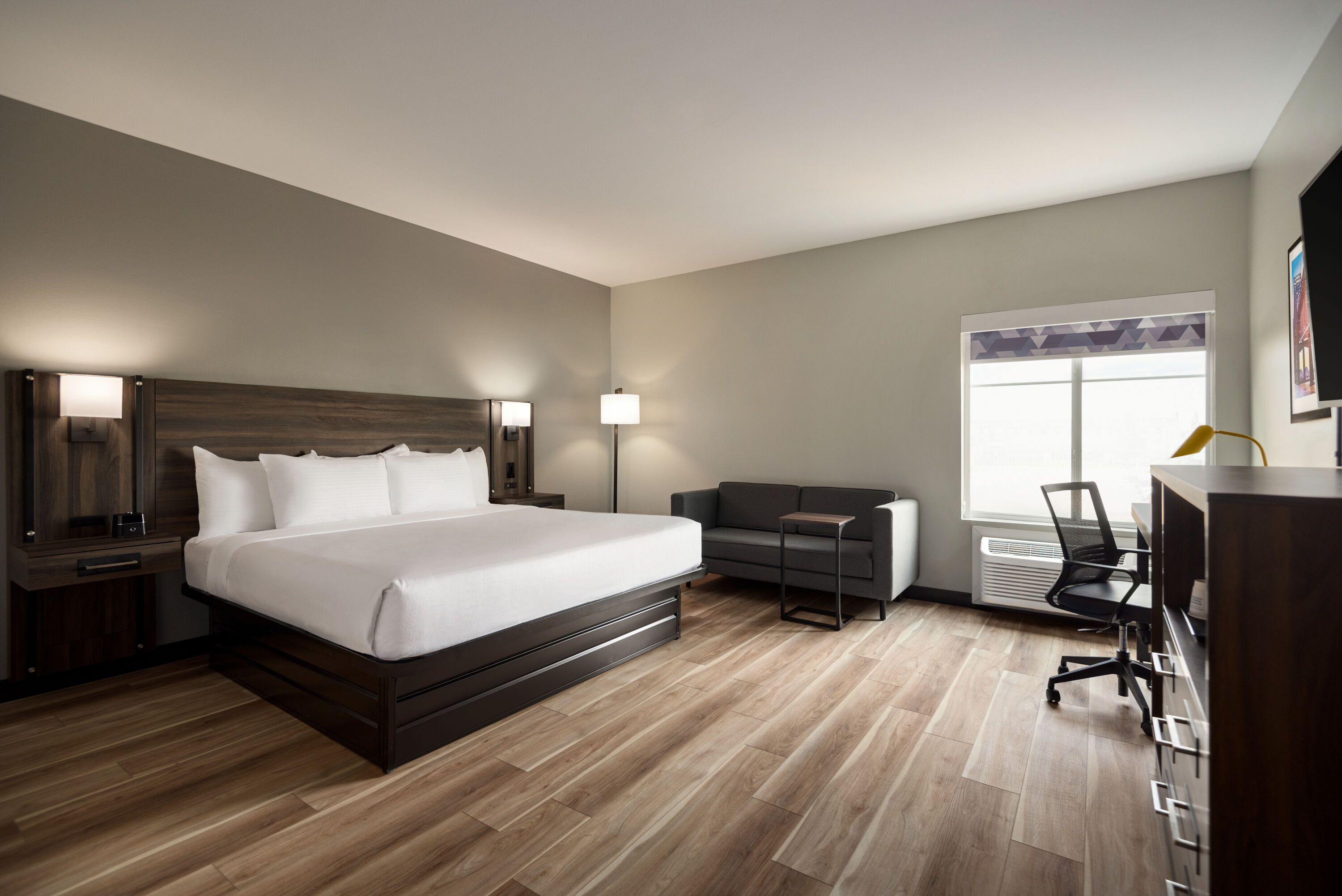 Guest room at the La Quinta Inn & Suites by Wyndham Gonzales LA in Gonzales, Louisiana