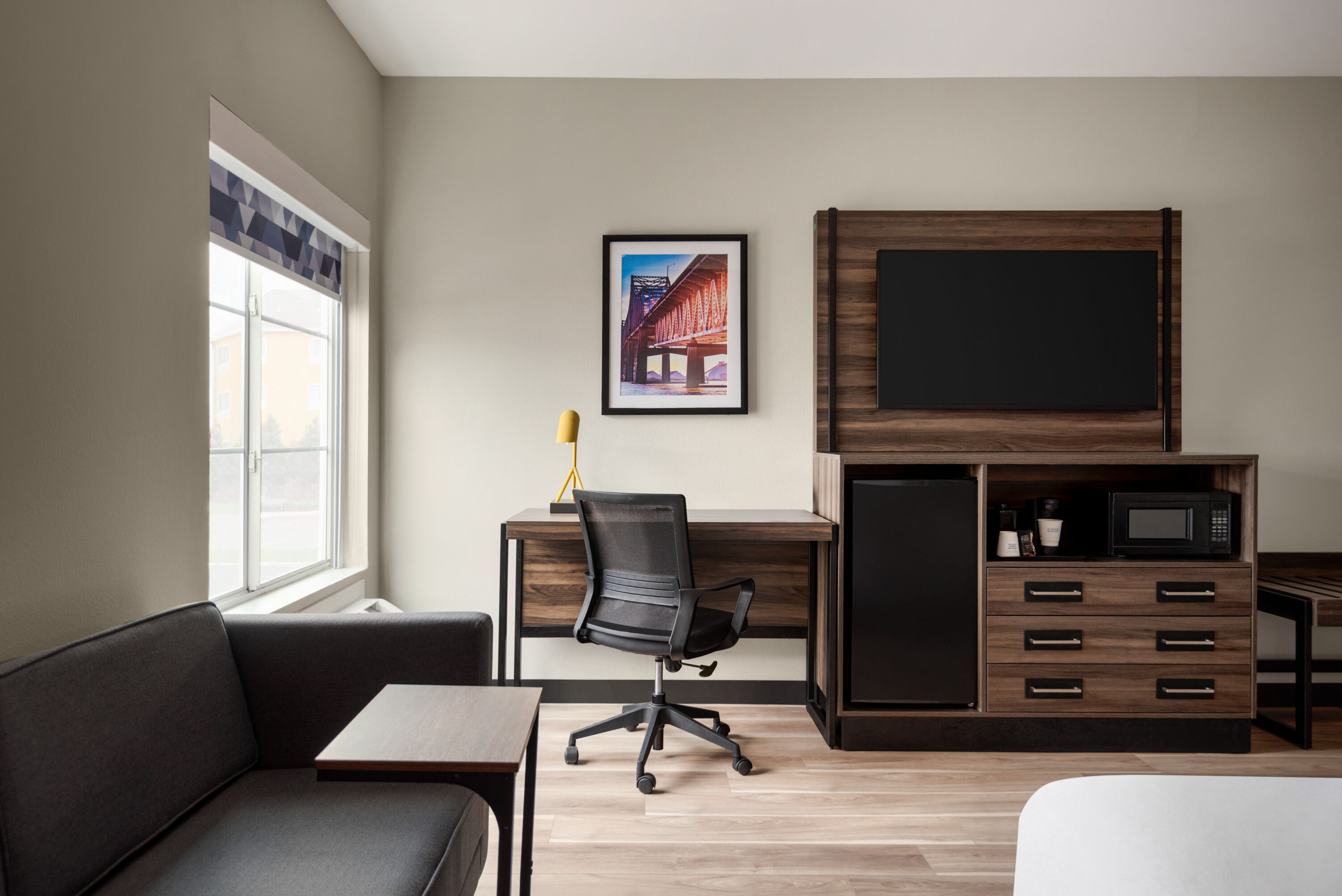 Guest room at the La Quinta Inn & Suites by Wyndham Gonzales LA in Gonzales, Louisiana