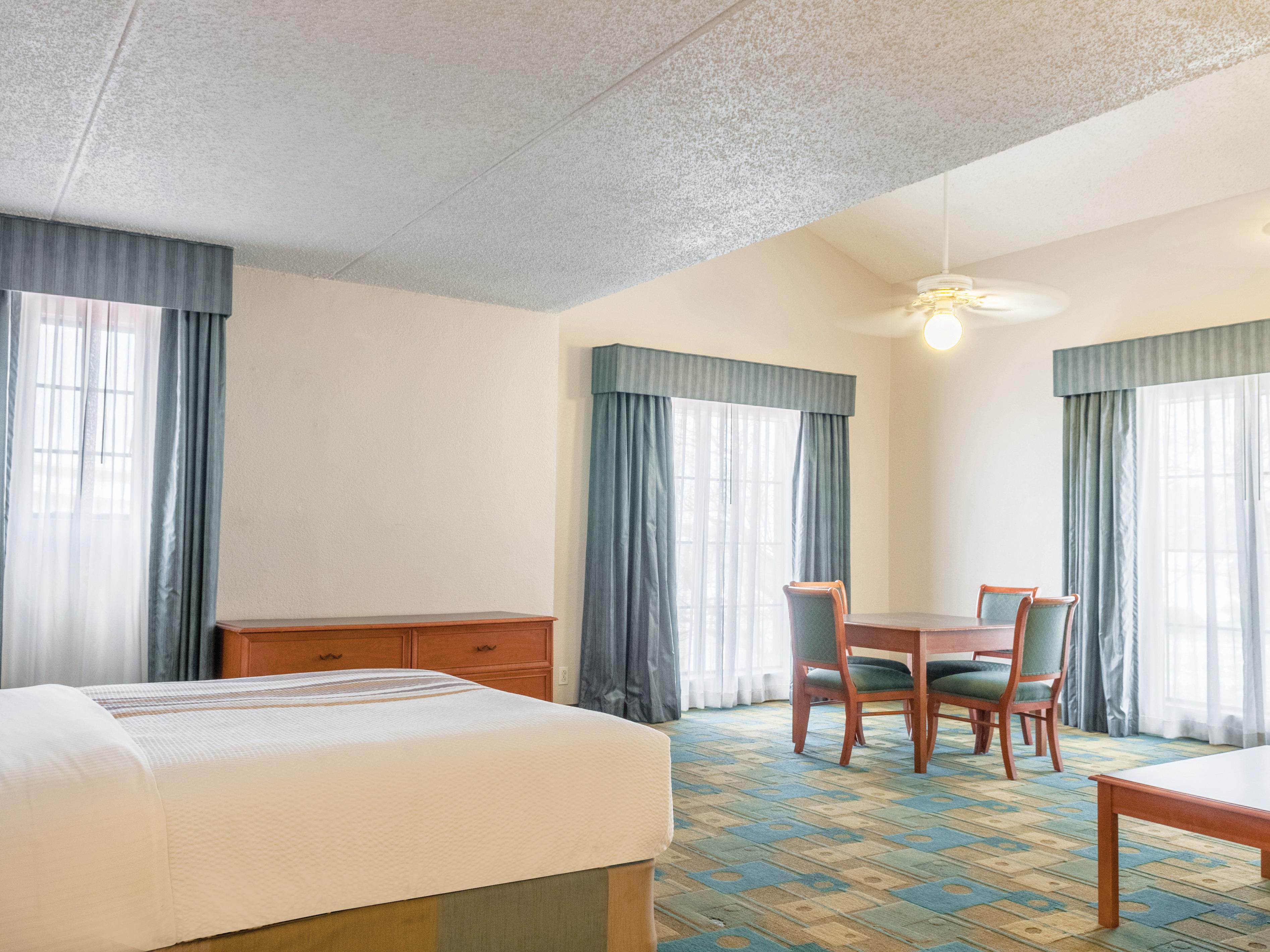 La Quinta Inn by Wyndham New Orleans West Bank / Gretna suite in Gretna, Louisiana