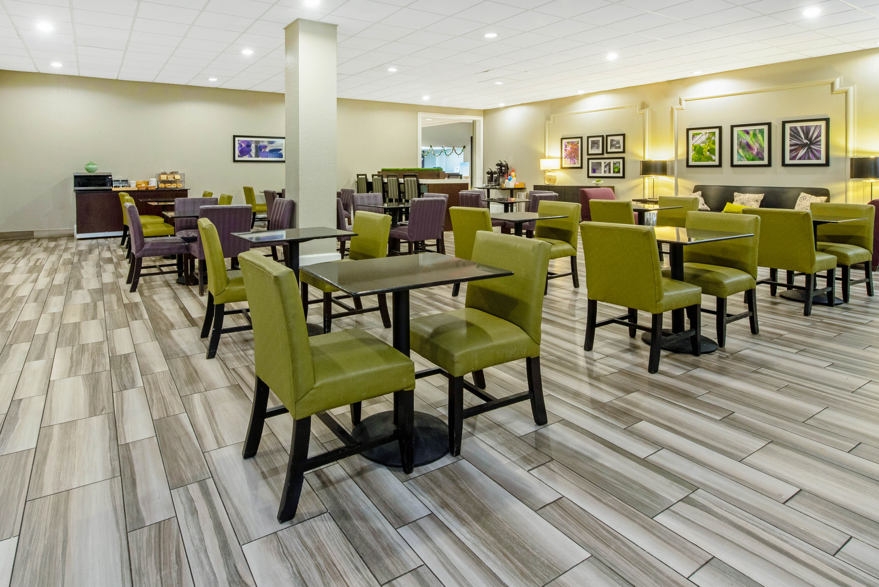 Free breakfast at La Quinta Inn & Suites by Wyndham New Orleans Airport in Kenner, Louisiana