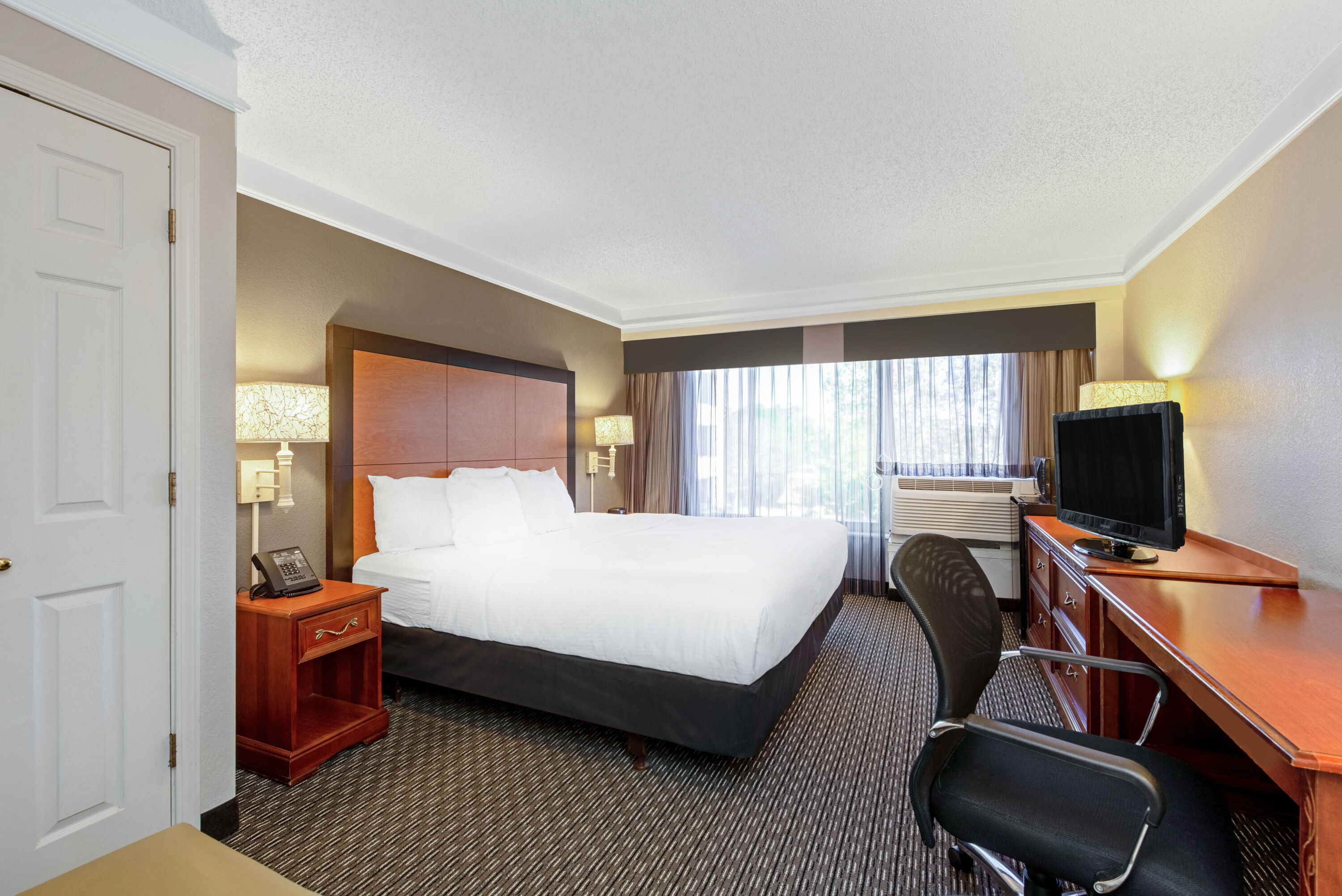 Quinta Inn Suites Wyndham New Orleans Airport Kenner  Hotels