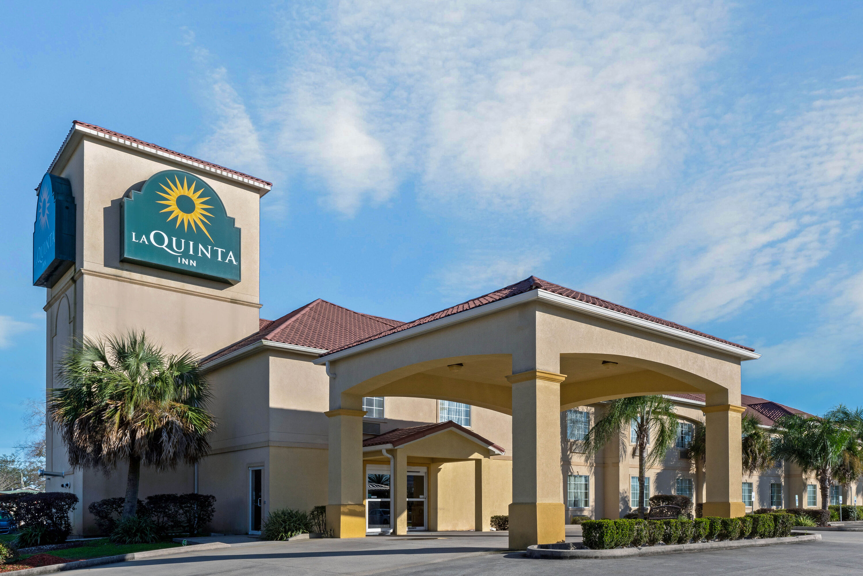 La Quinta Inn & Suites by Wyndham City City, LA Hotels