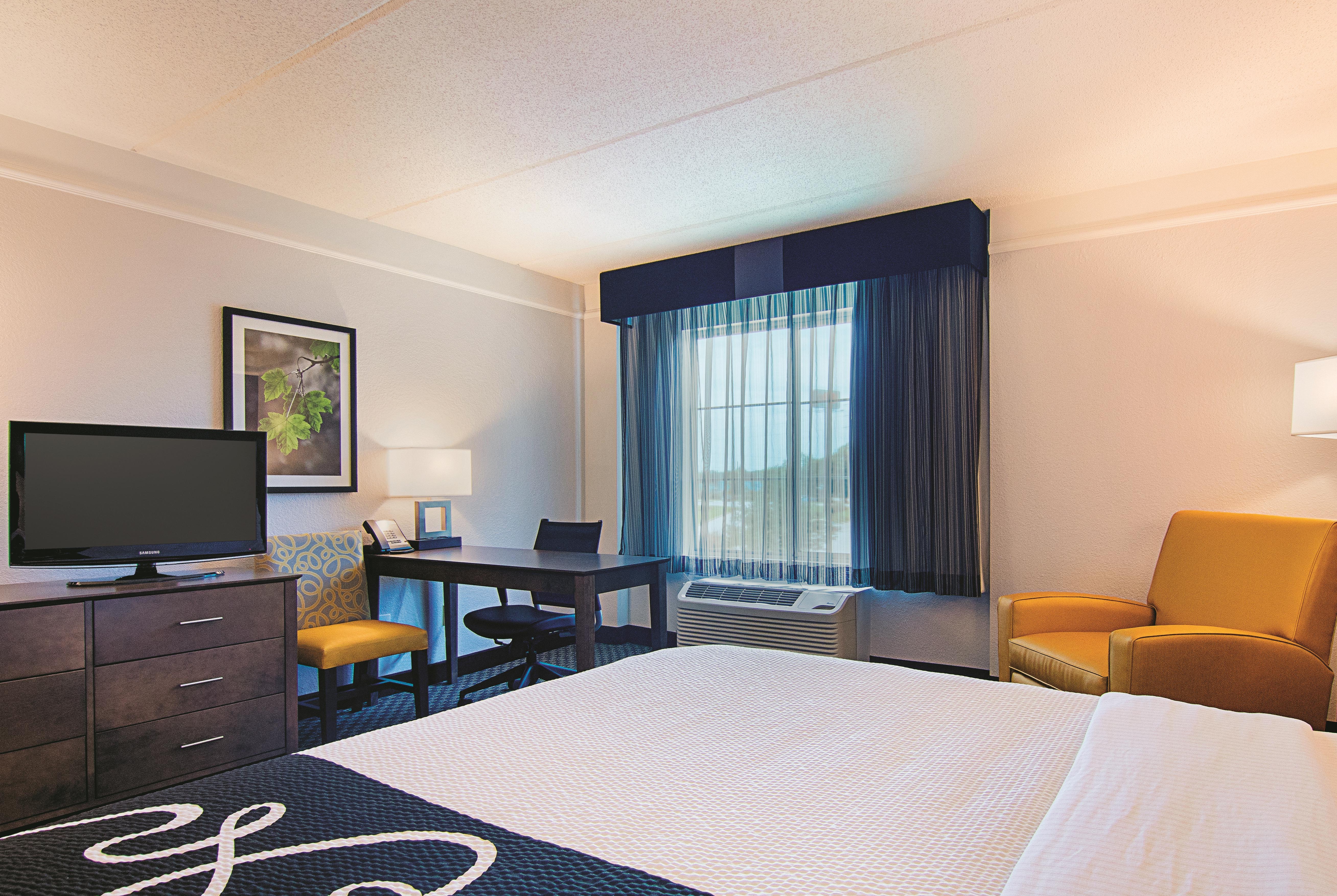 La Quinta Inn Amp Suites By Wyndham Shreveport Airport