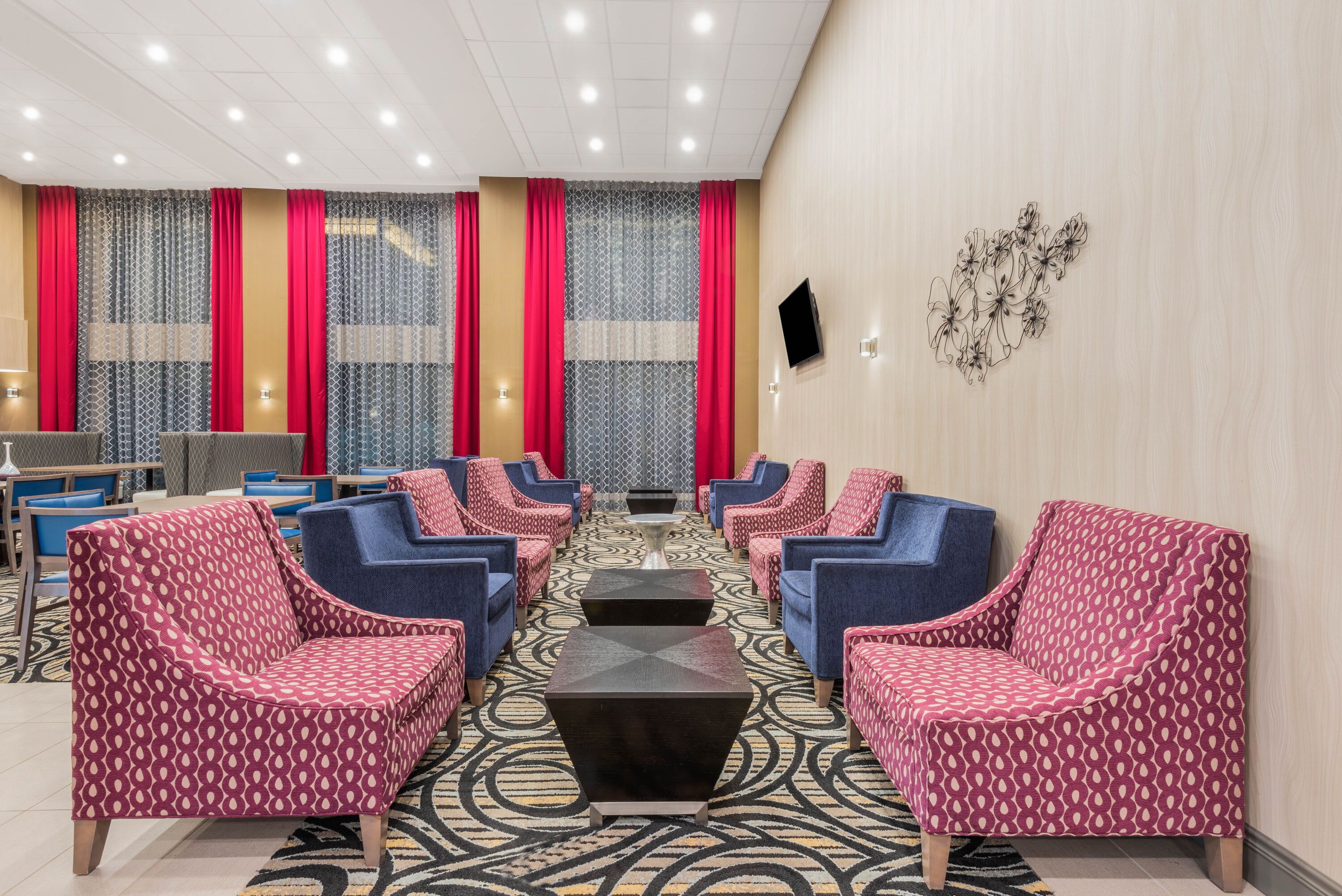 La Quinta Inn & Suites by Wyndham Aberdeen-APG | Aberdeen, MD Hotels