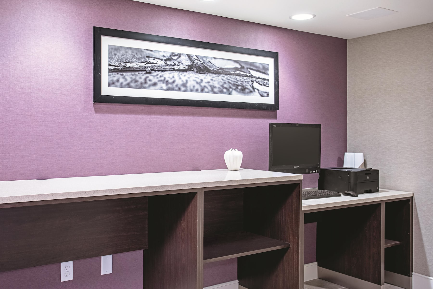 La Quinta Inn & Suites by Wyndham Baltimore N / White Marsh business center in Baltimore, Maryland