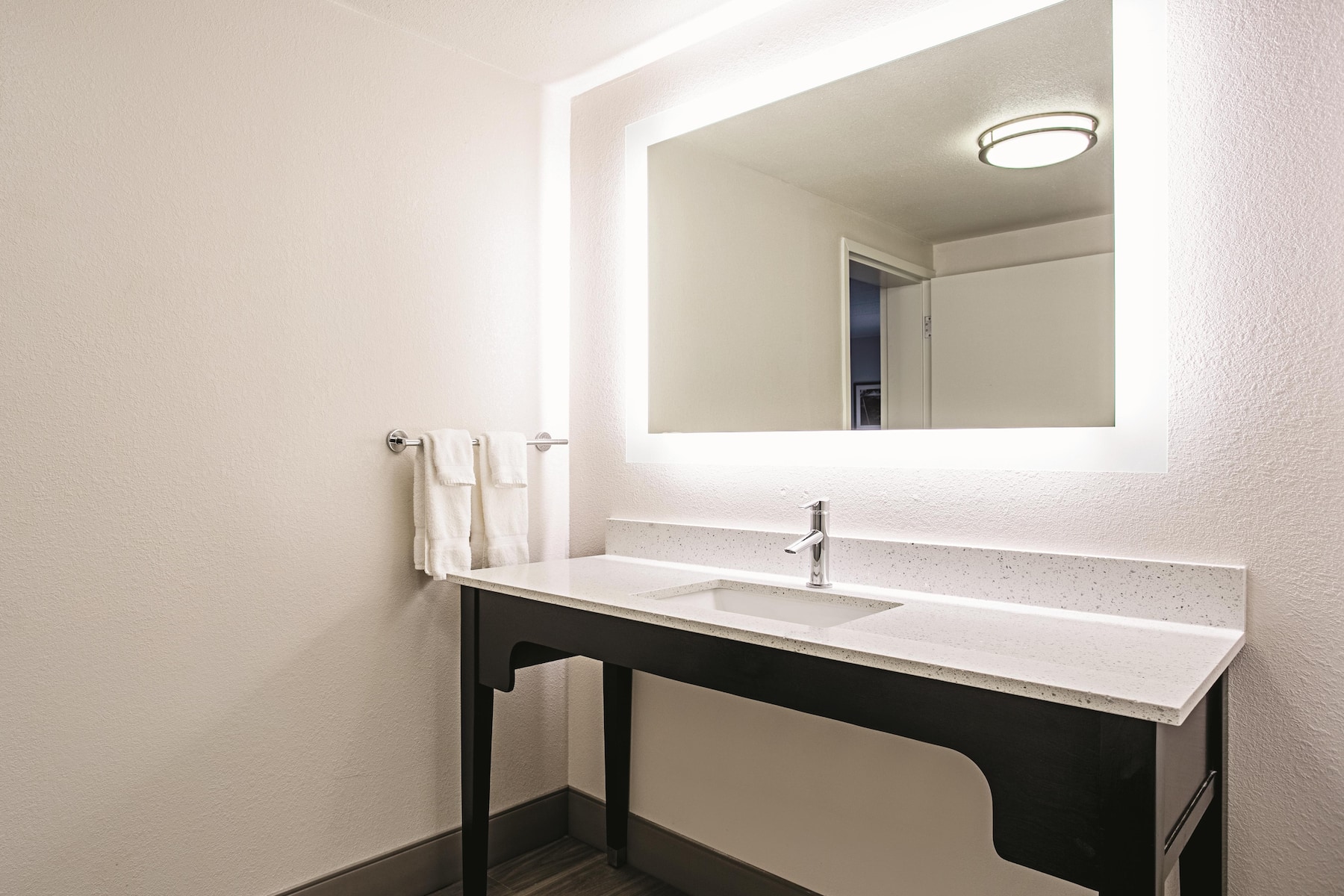 Guest room at the La Quinta Inn & Suites by Wyndham Baltimore N / White Marsh in Baltimore, Maryland