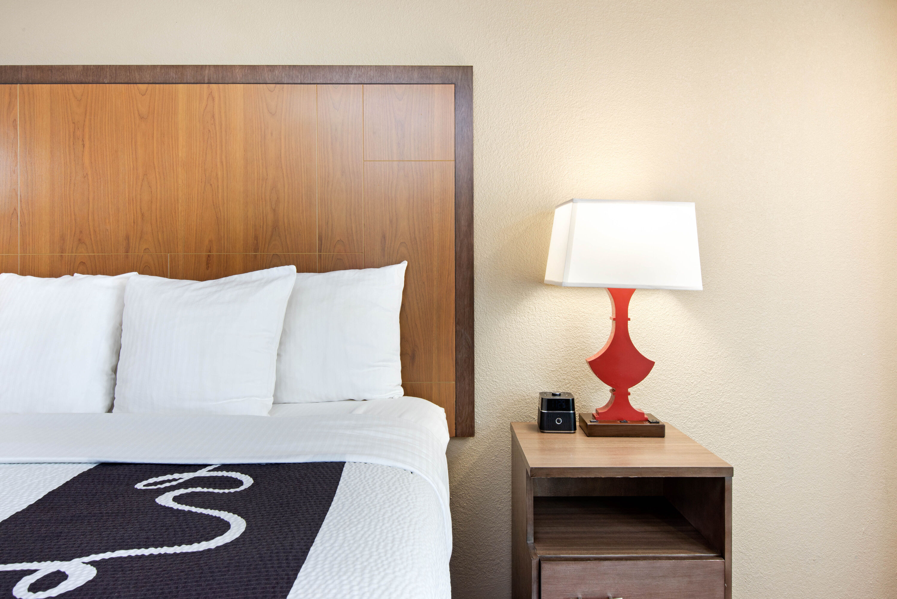 Guest room feature at the La Quinta Inn & Suites by Wyndham DC Metro Capital Beltway in Capitol Heights, Maryland