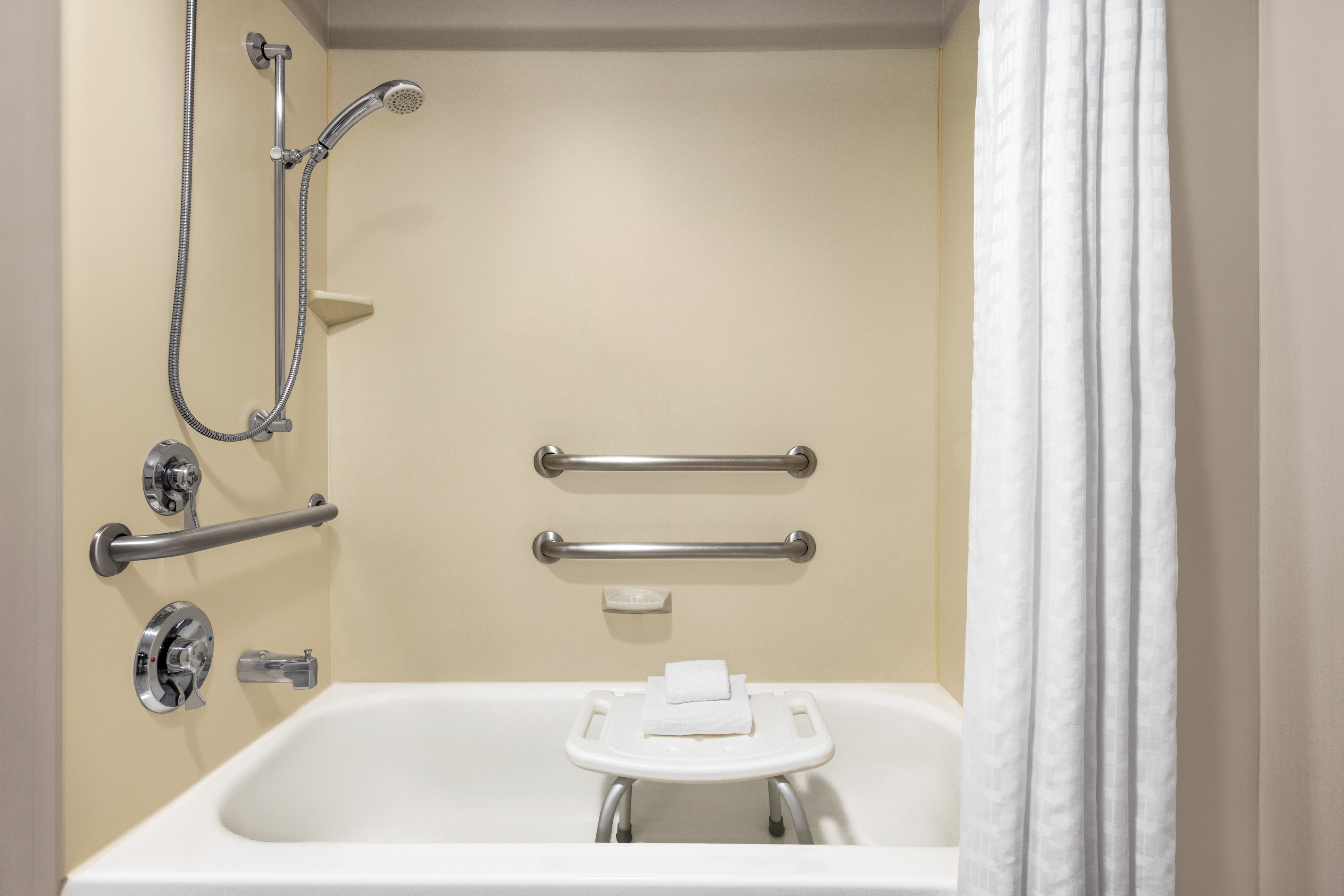 Guest room bath at the La Quinta Inn & Suites by Wyndham Newark - Elkton in Elkton, Maryland