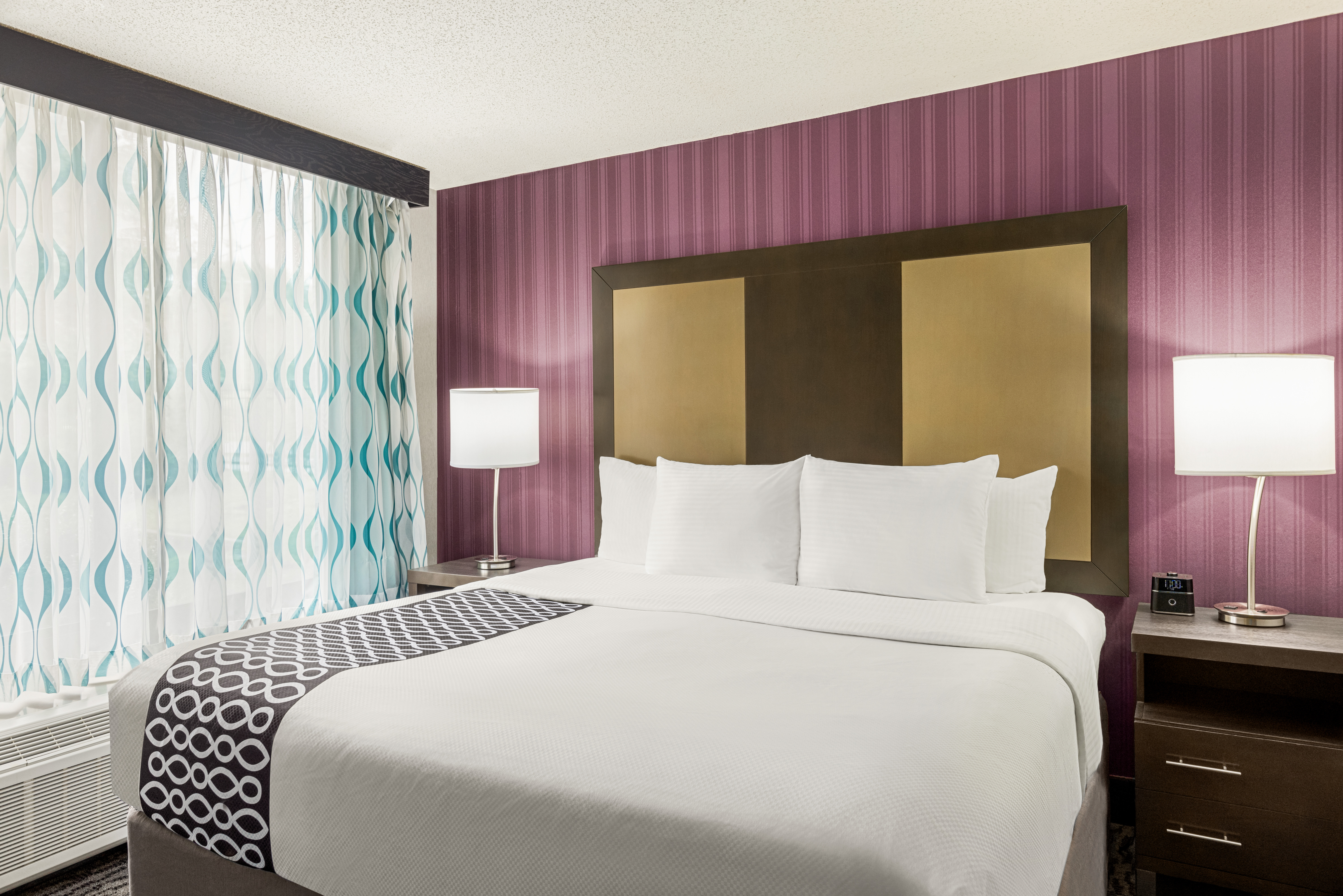La Quinta Inn & Suites by Wyndham Newark - Elkton suite in Elkton, Maryland