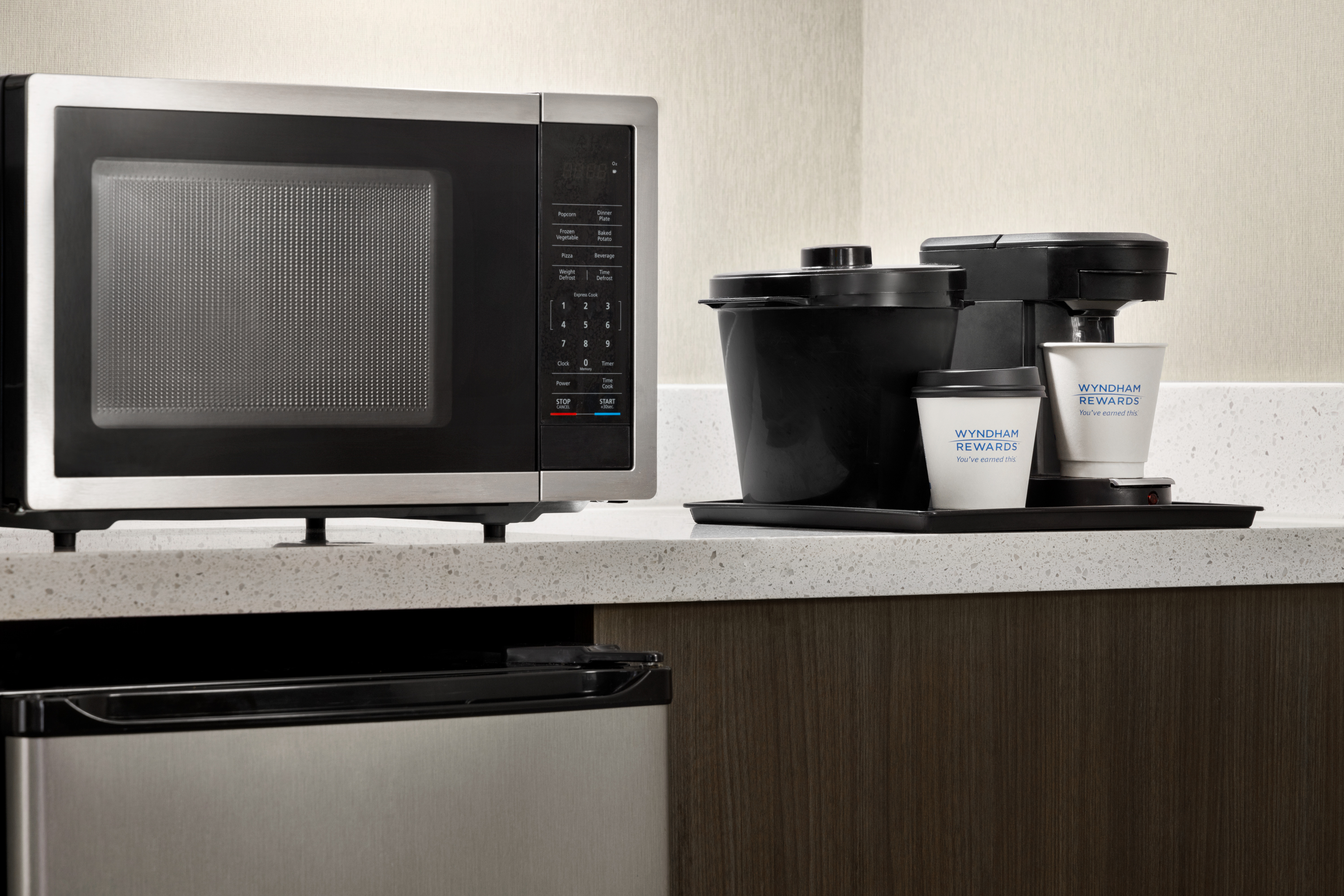 La Quinta Inn & Suites by Wyndham Newark - Elkton suite in Elkton, Maryland