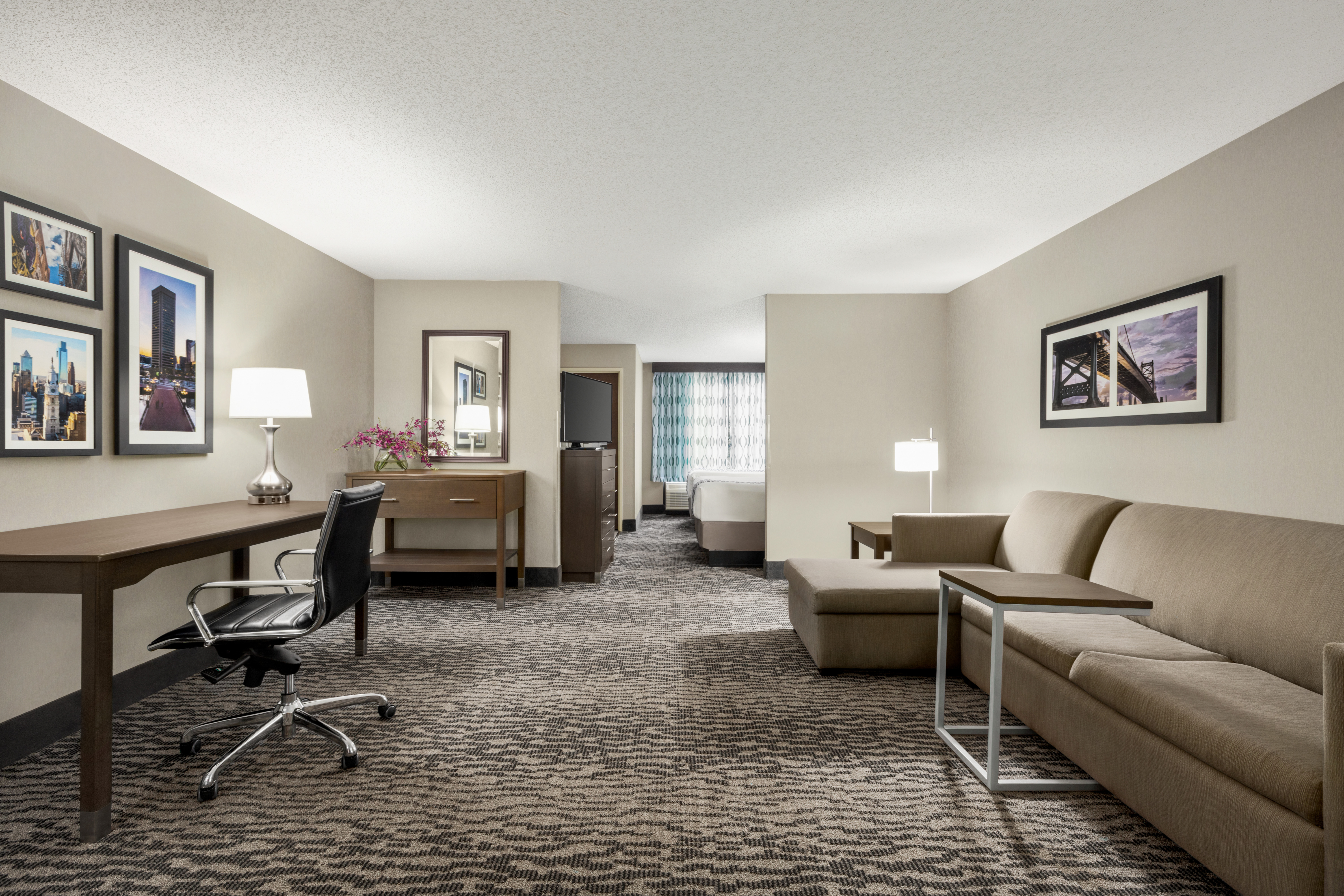 La Quinta Inn & Suites by Wyndham Newark - Elkton suite in Elkton, Maryland
