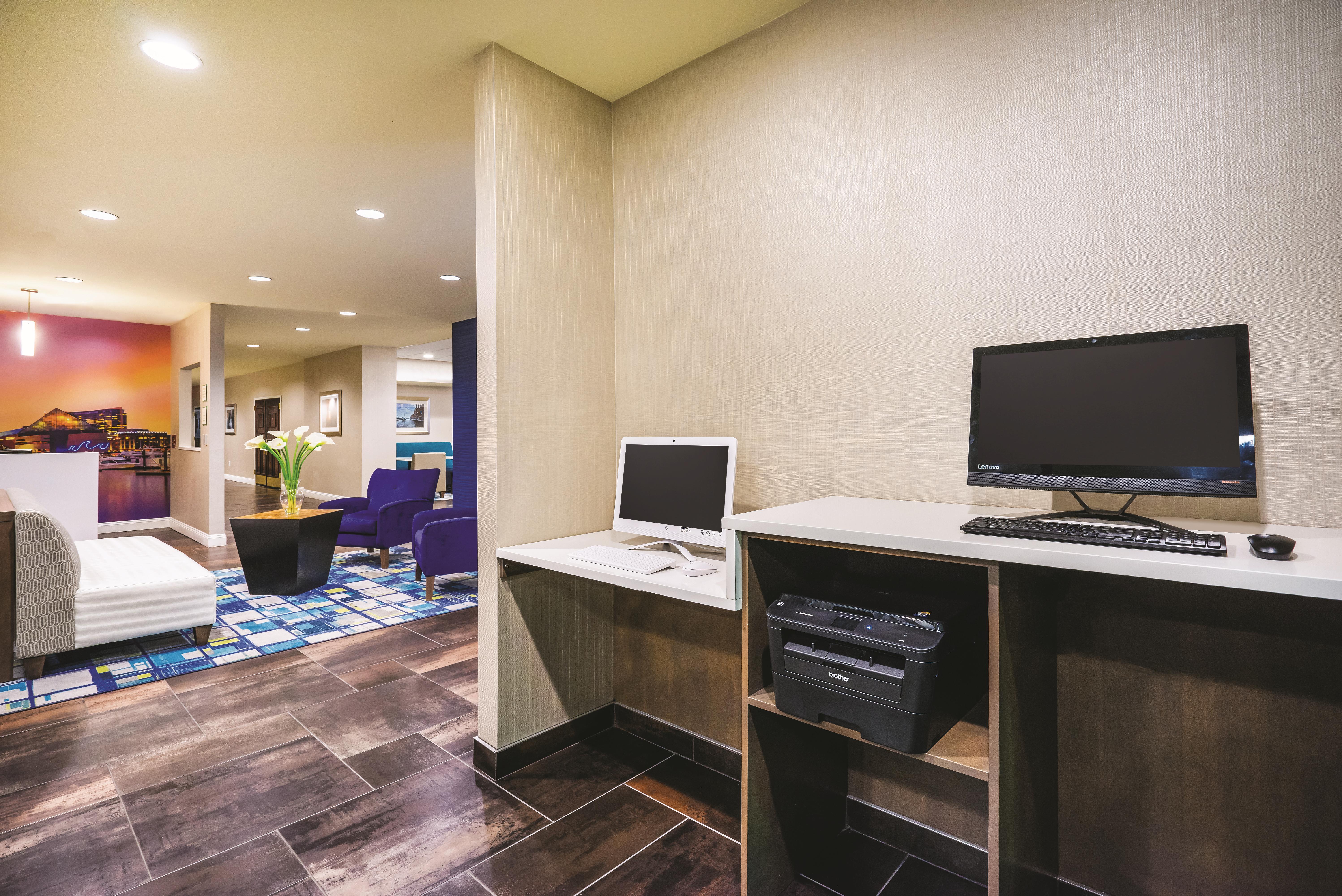 La Quinta Inn & Suites by Wyndham Baltimore S. Glen Burnie Glen