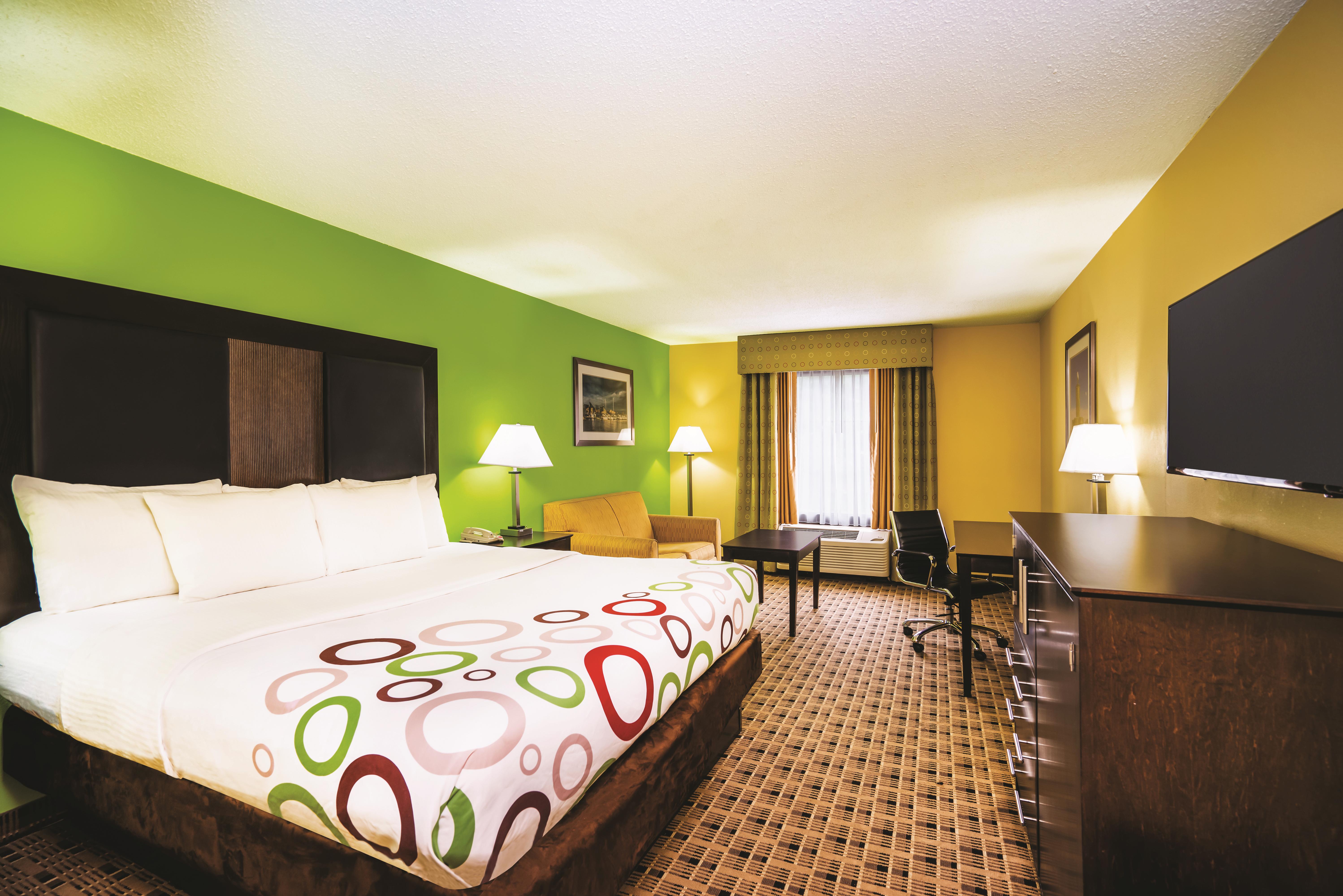 La Quinta Inn & Suites by Wyndham Baltimore S. Glen Burnie Glen