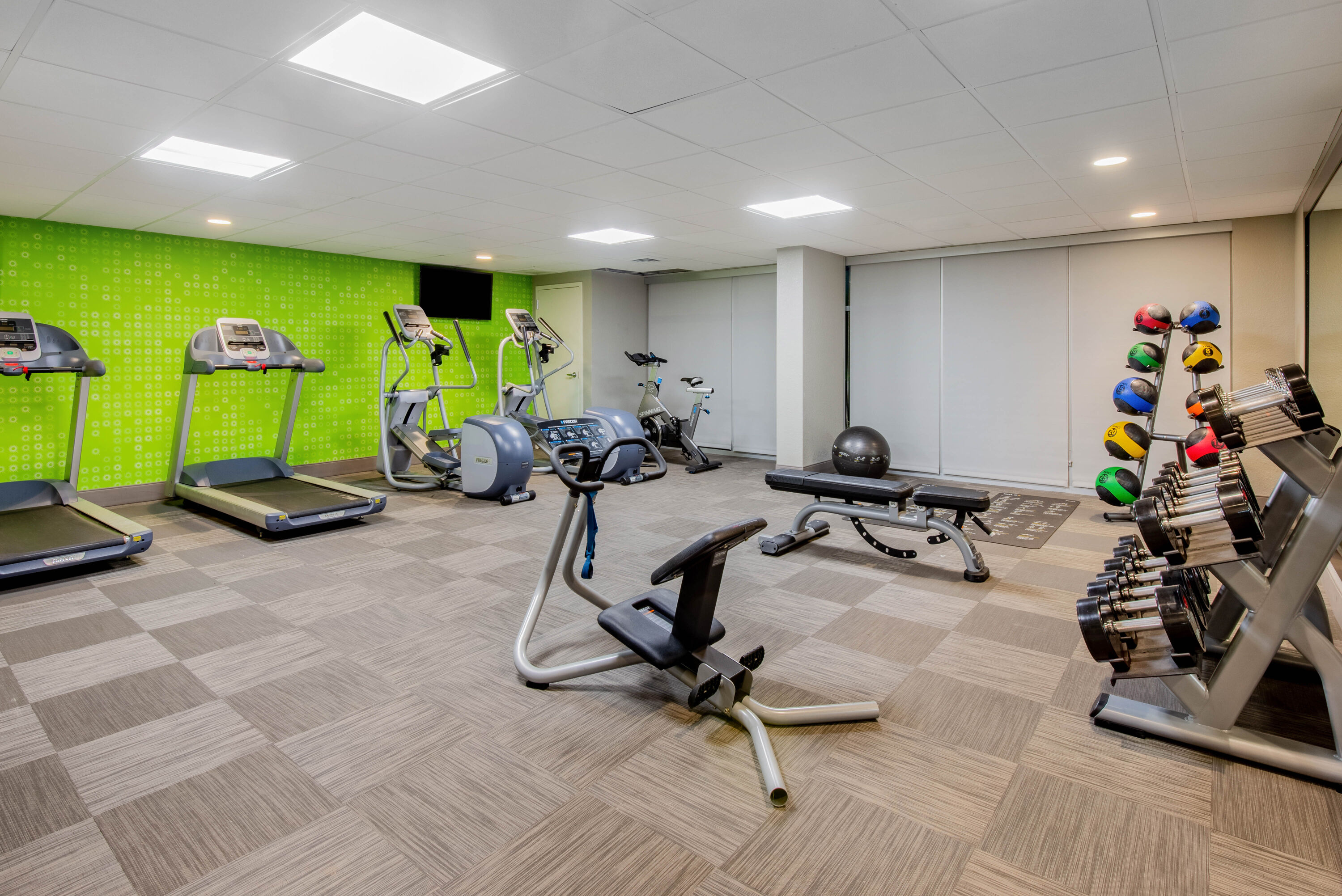 Fitness room at La Quinta Inn & Suites by Wyndham Baltimore BWI Airport in Linthicum, Maryland