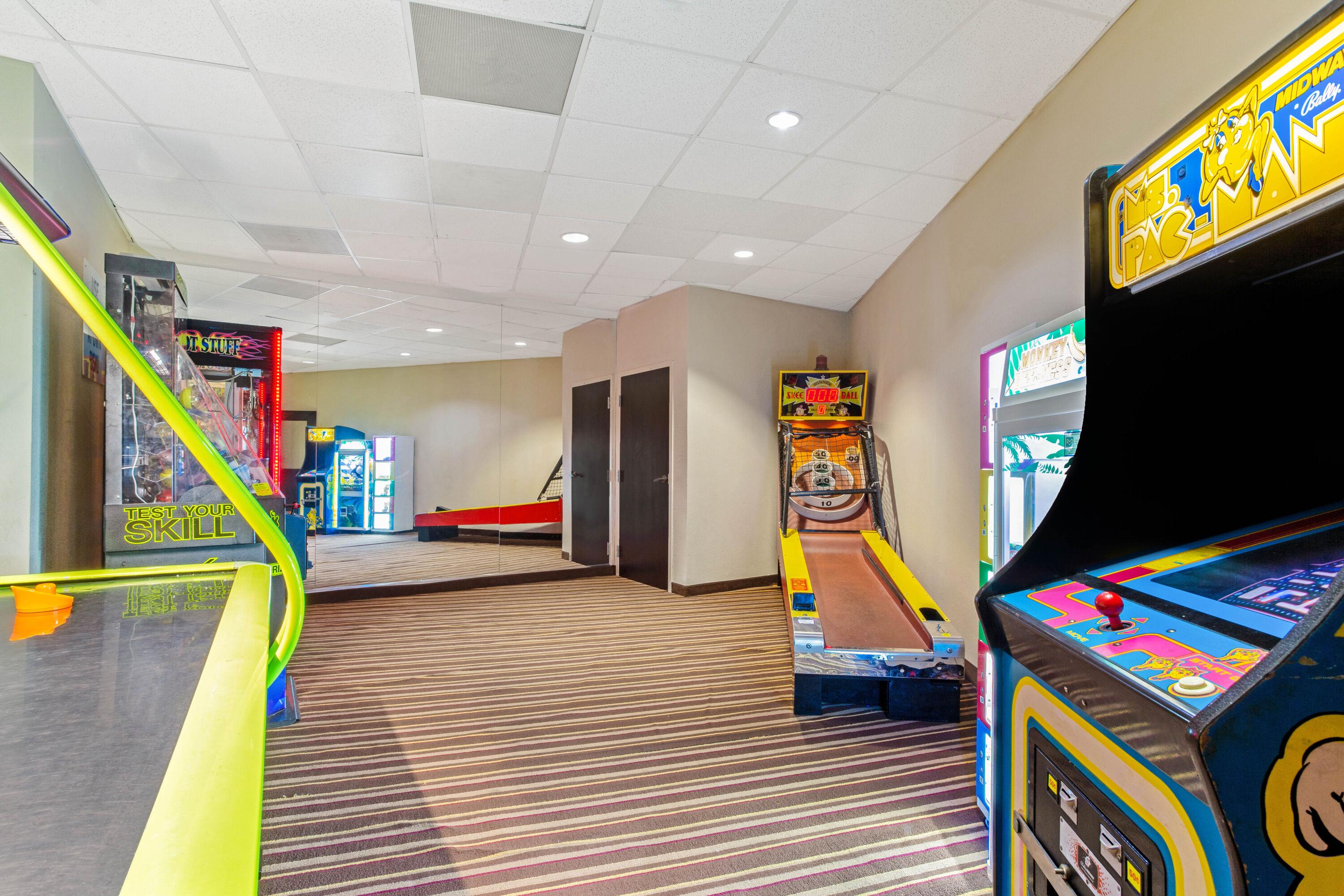 Game room at La Quinta Inn & Suites by Wyndham Salisbury in Salisbury, Maryland