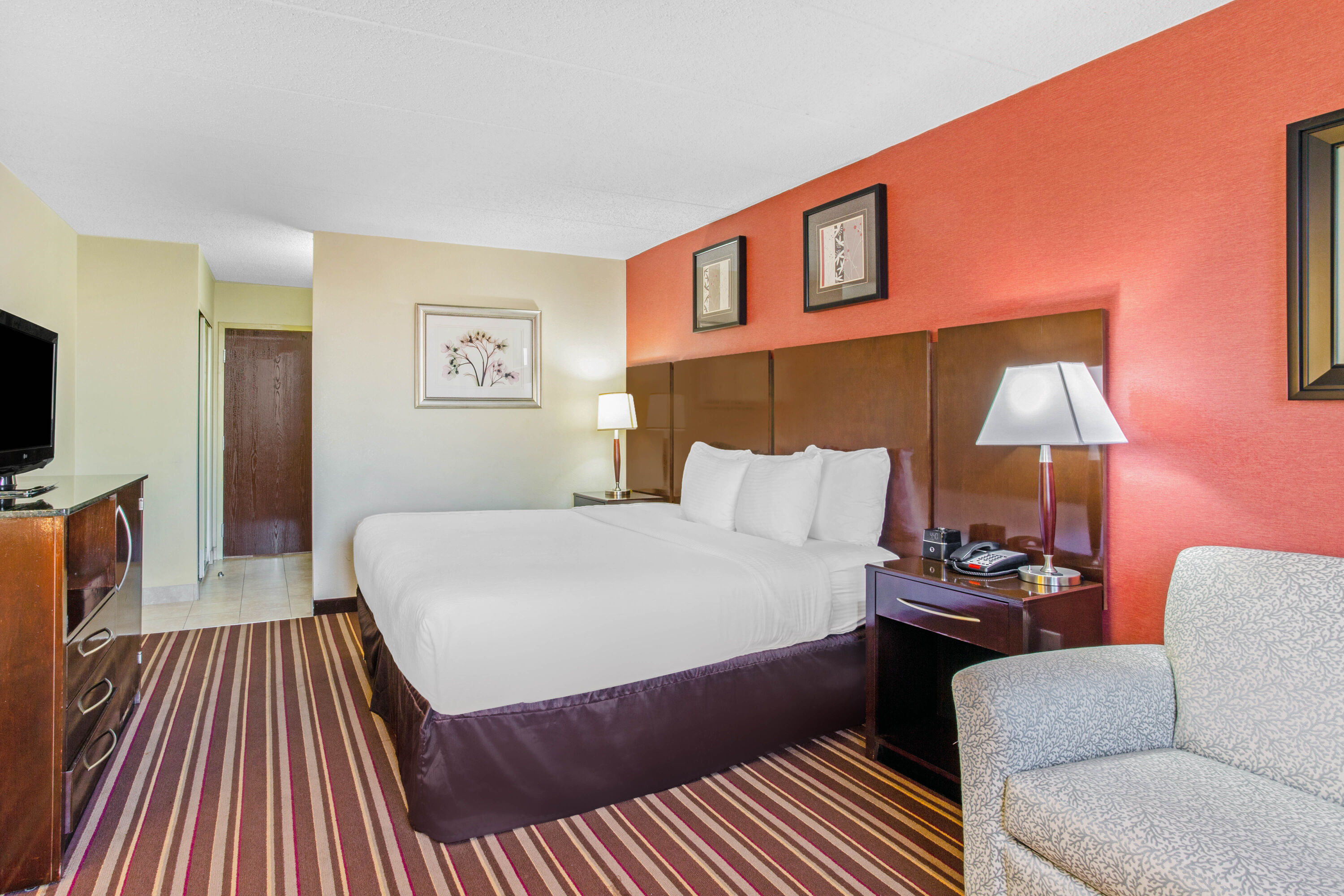 Guest room at the La Quinta Inn & Suites by Wyndham Salisbury in Salisbury, Maryland