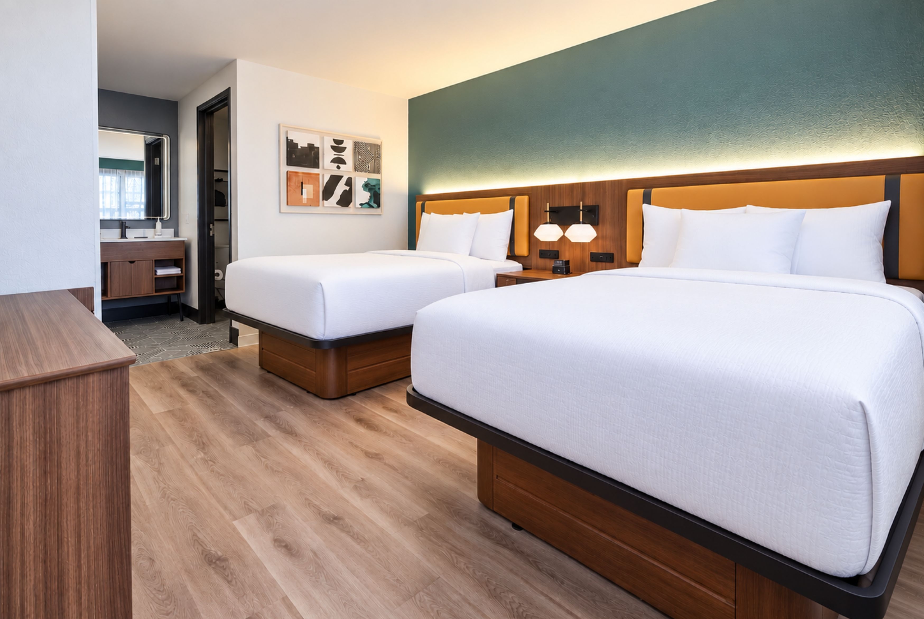 Guest room at the La Quinta Inn & Suites by Wyndham Auburn Hills / Detroit in Auburn hills, Michigan