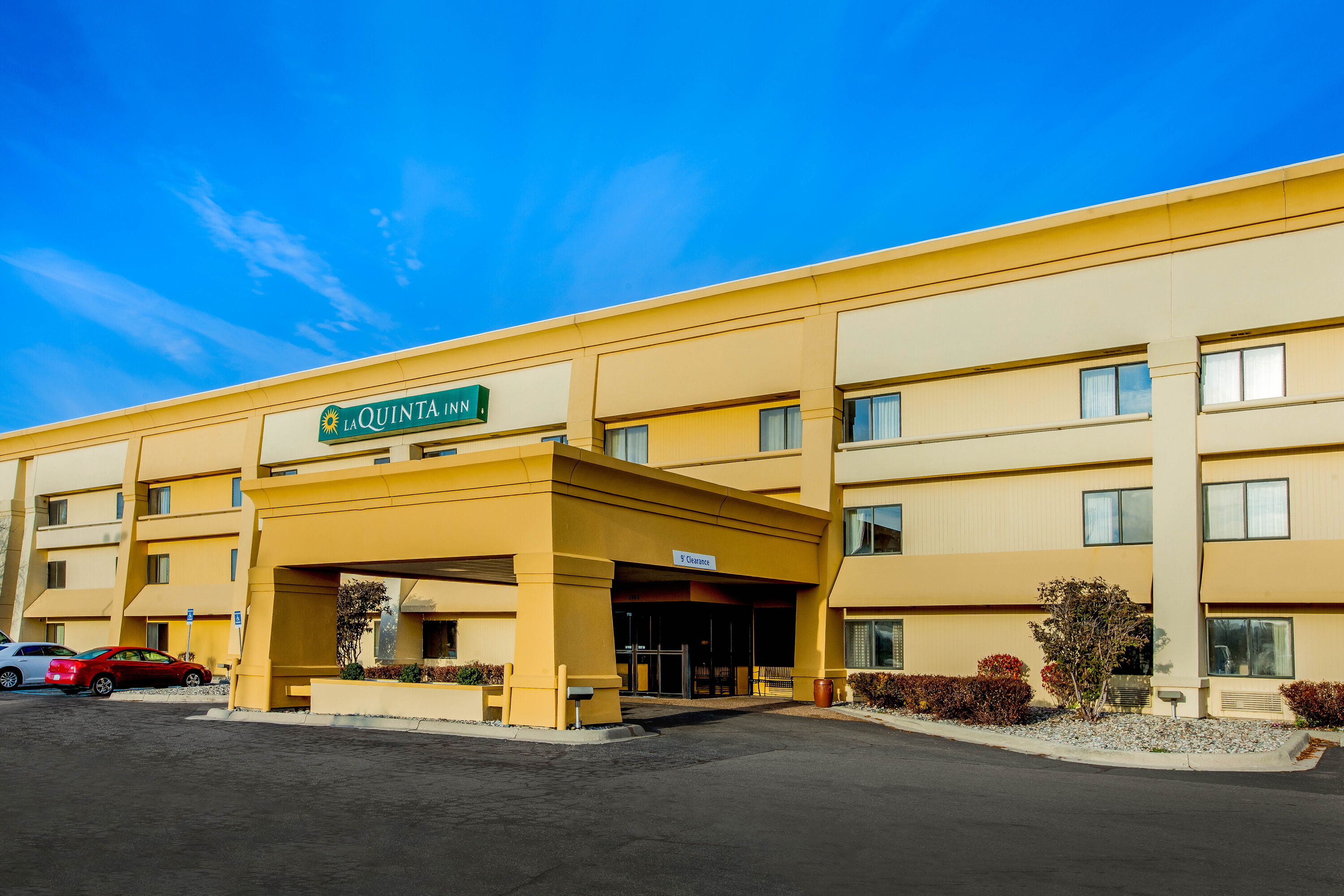 Exterior Day Image of La Quinta Inn by Wyndham Detroit Southgate hotel in Southgate, Michigan
