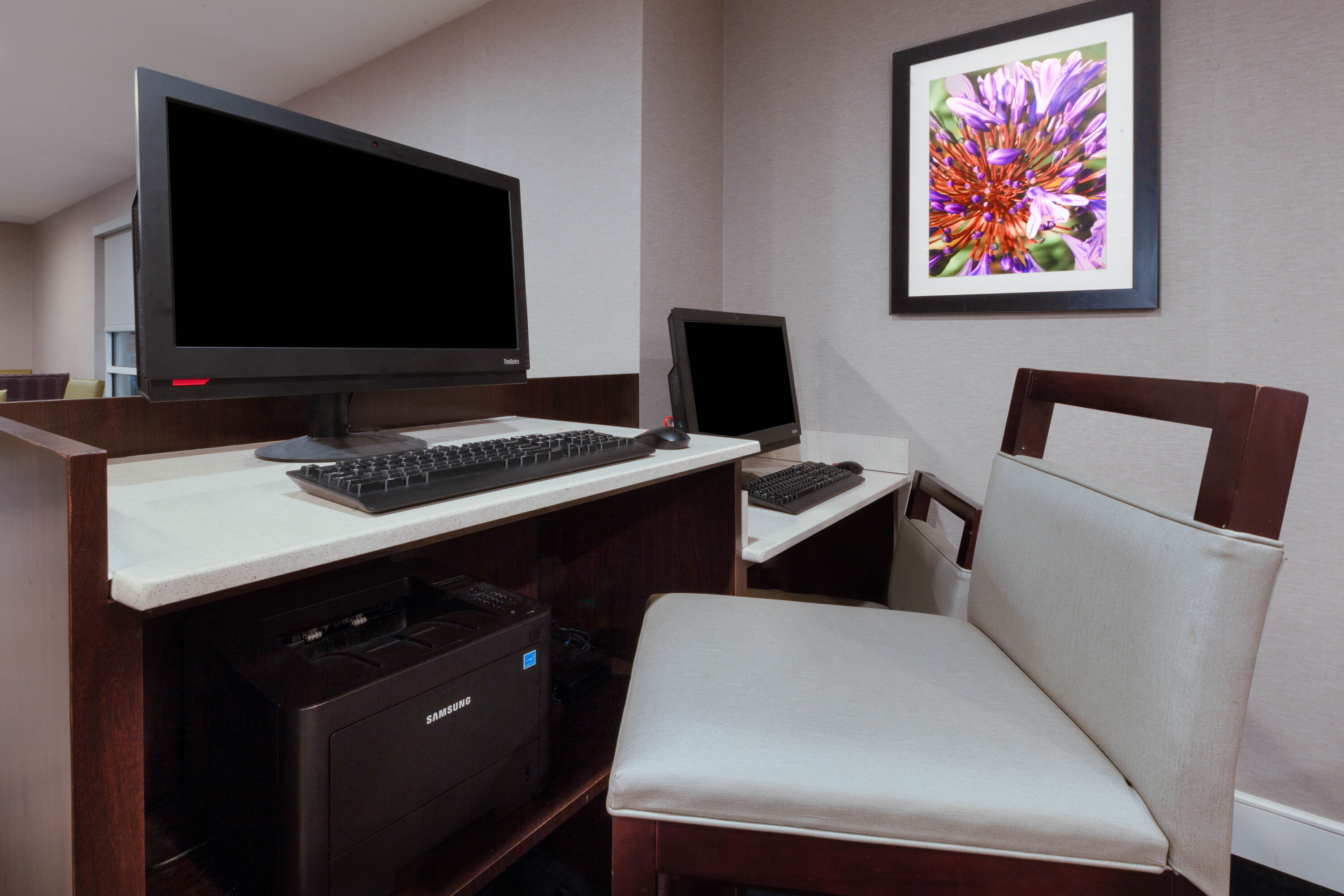 La Quinta Inn & Suites by Wyndham Detroit Utica business center in Utica, Michigan