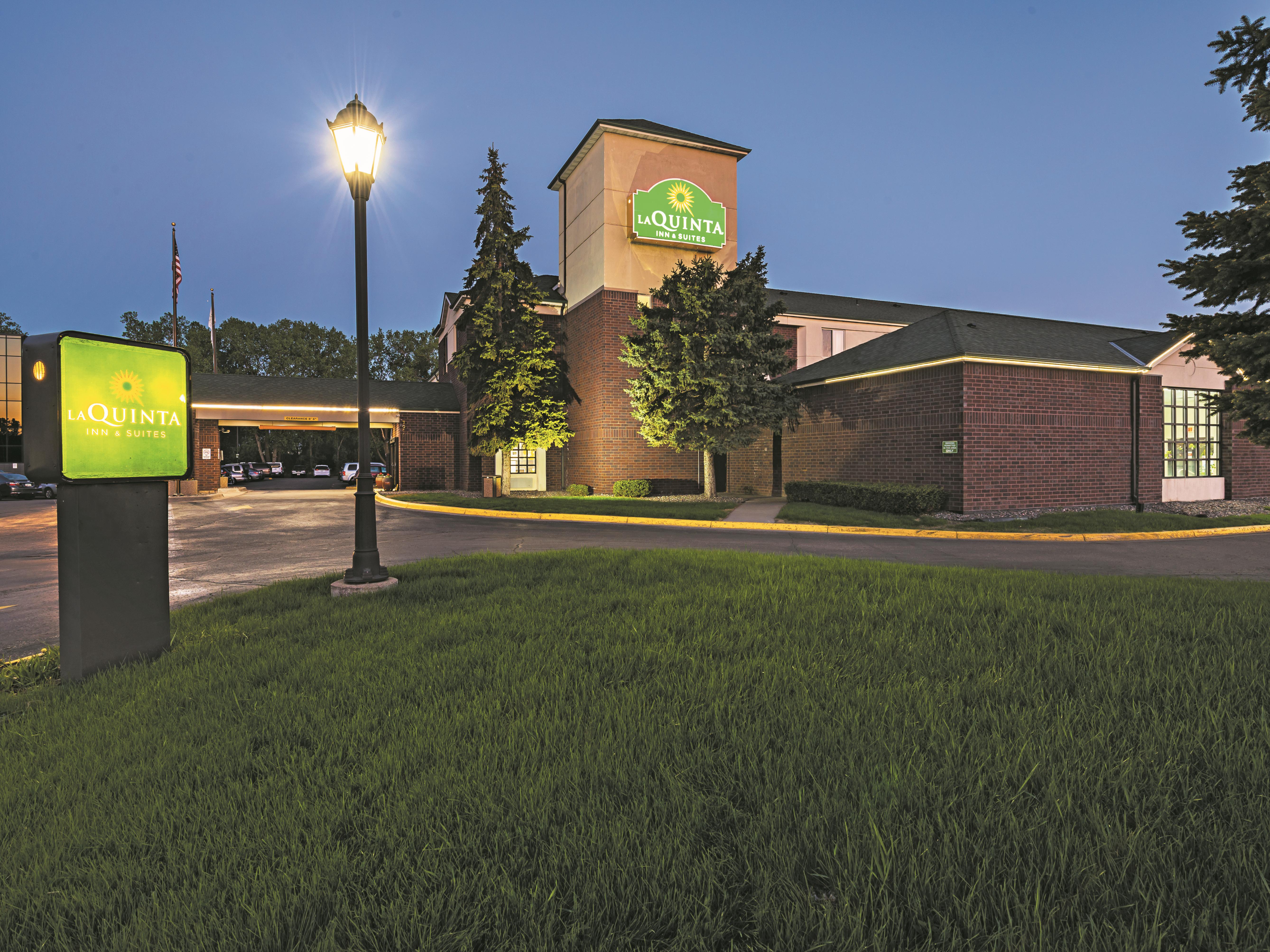 Exterior of La Quinta Inn & Suites by Wyndham Minneapolis Northwest hotel in Brooklyn Park, Minnesota