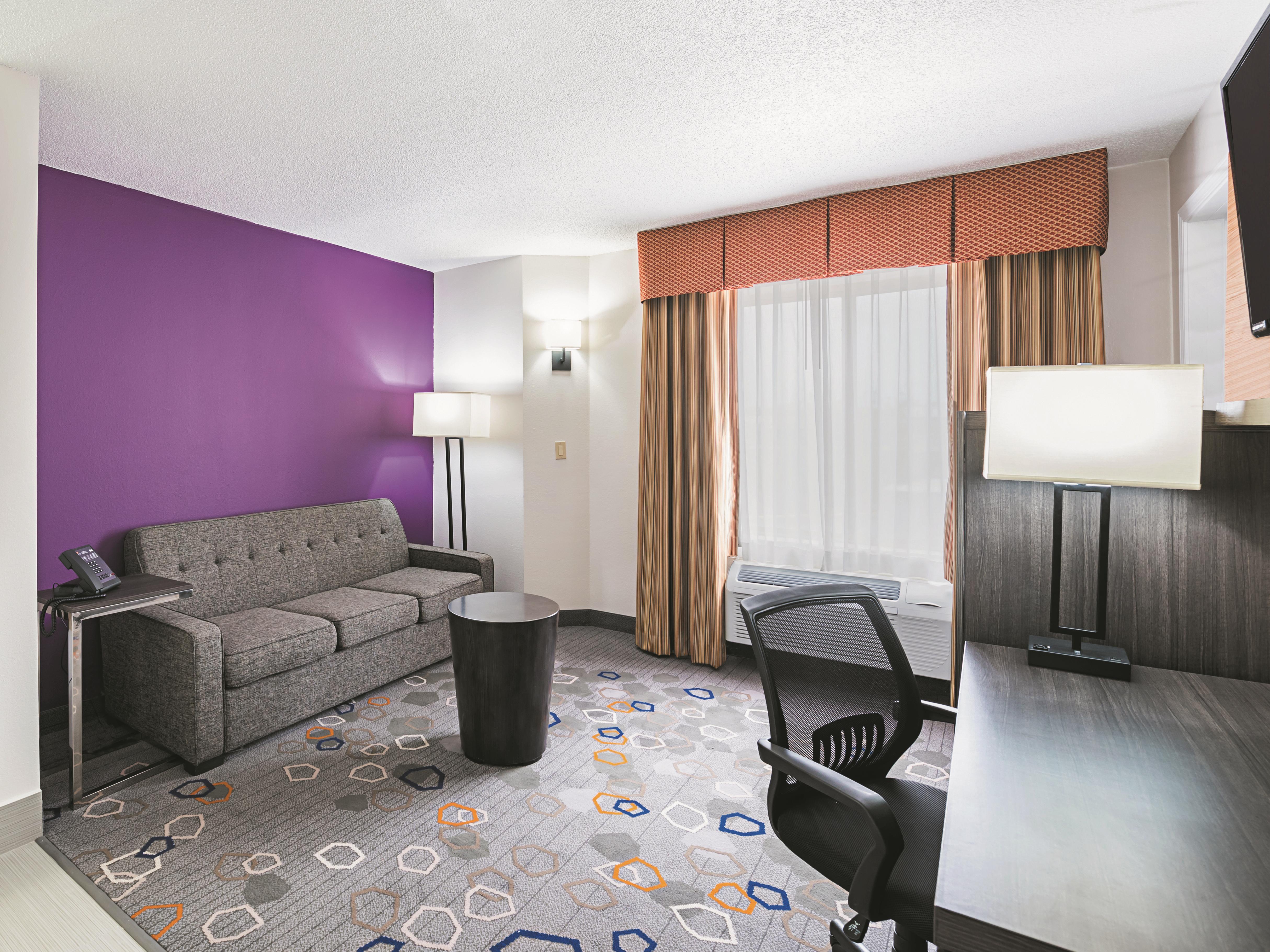 La Quinta Inn & Suites by Wyndham Minneapolis Northwest suite in Brooklyn Park, Minnesota