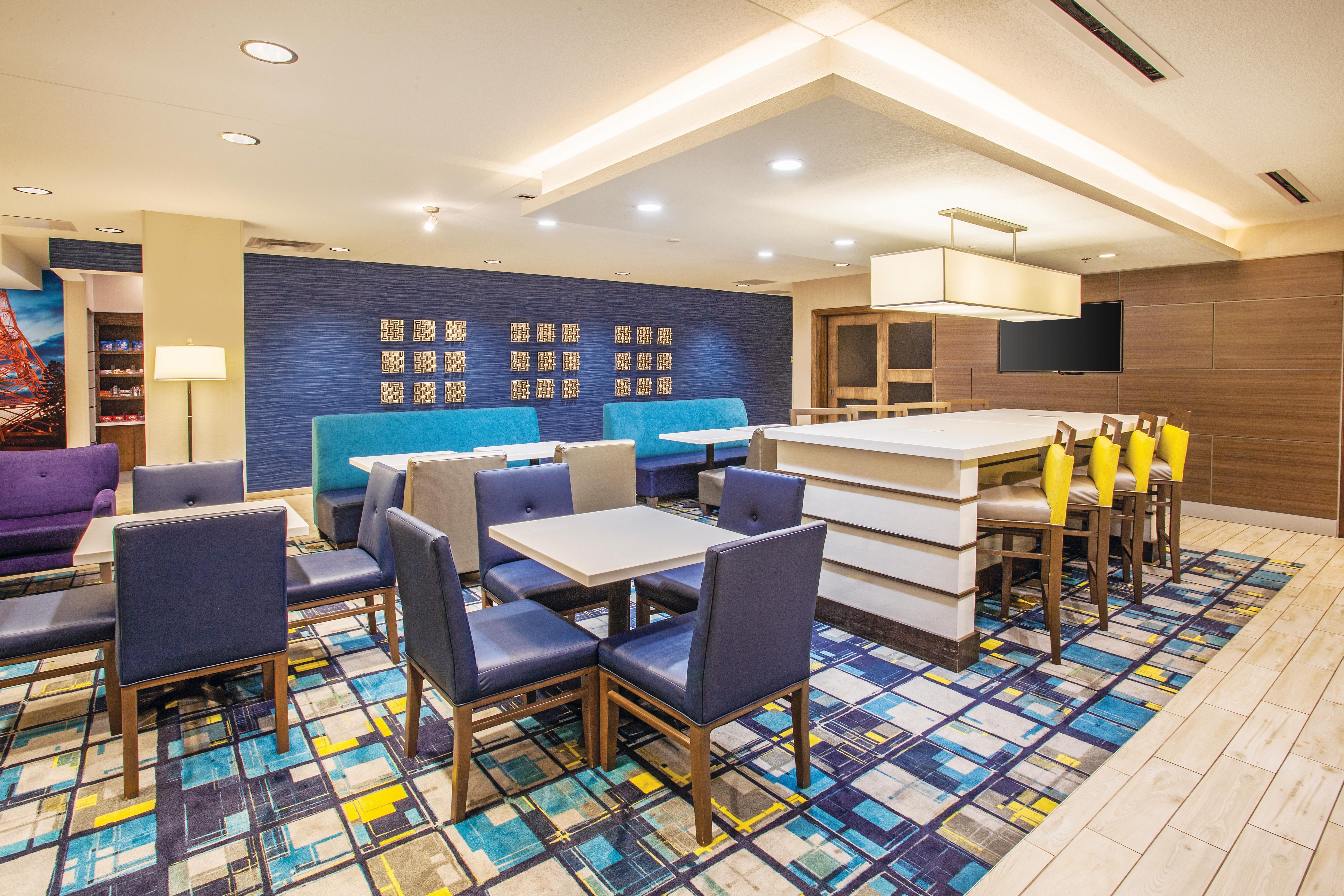 La Quinta Inn Amp Suites By Wyndham Duluth Duluth Mn Hotels
