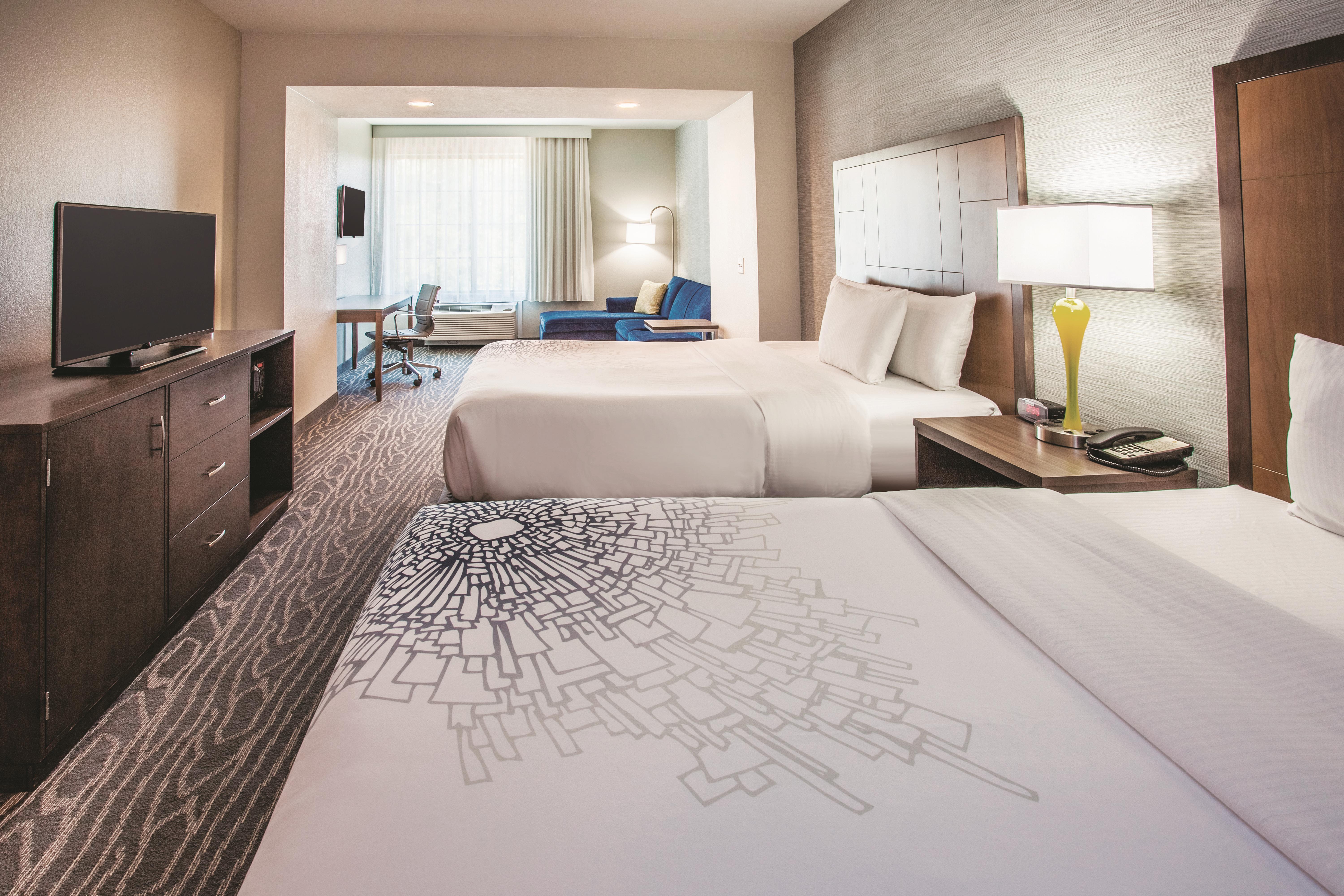 Guest room at the La Quinta Inn & Suites by Wyndham Duluth in Duluth, Minnesota