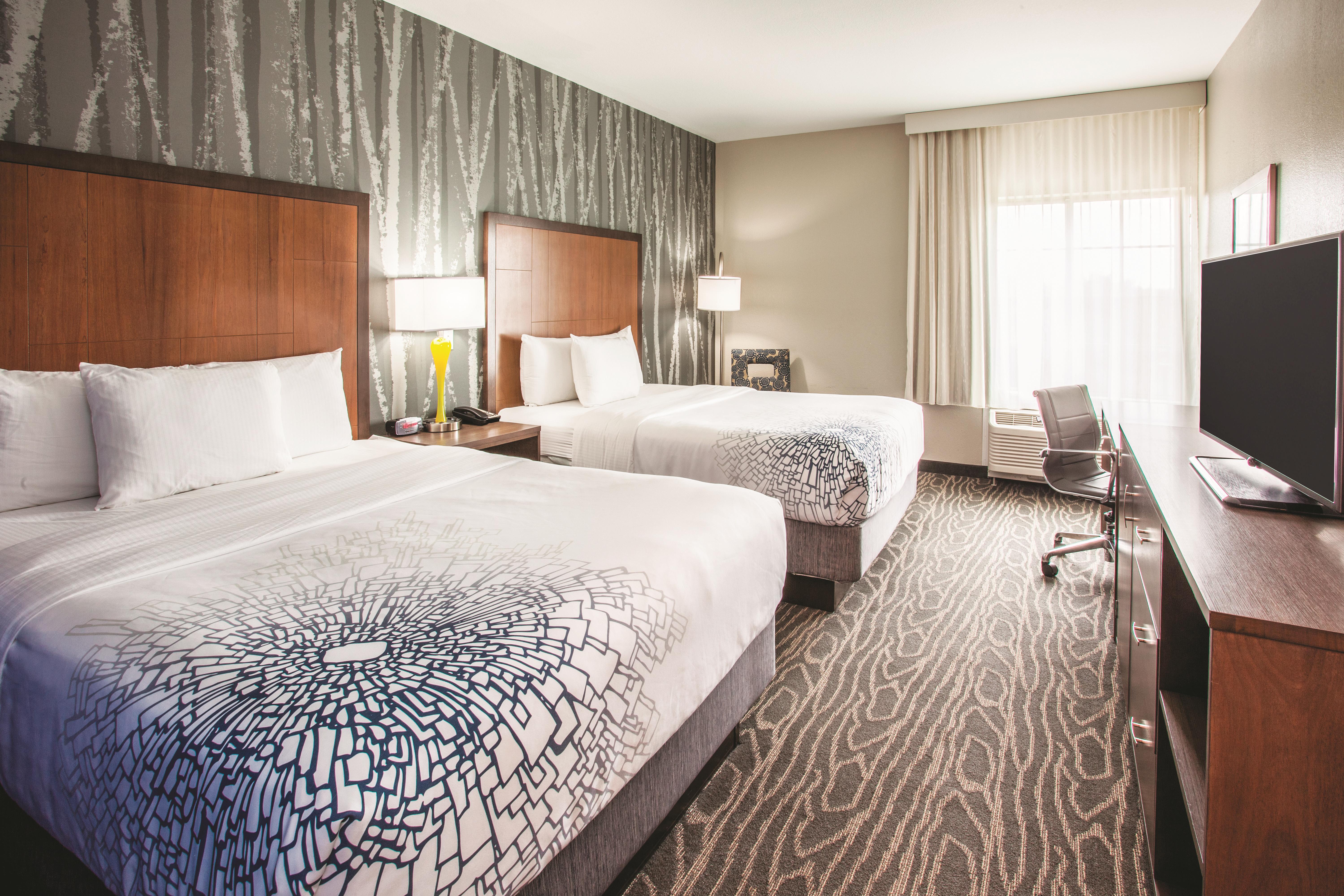 Guest room at the La Quinta Inn & Suites by Wyndham Duluth in Duluth, Minnesota