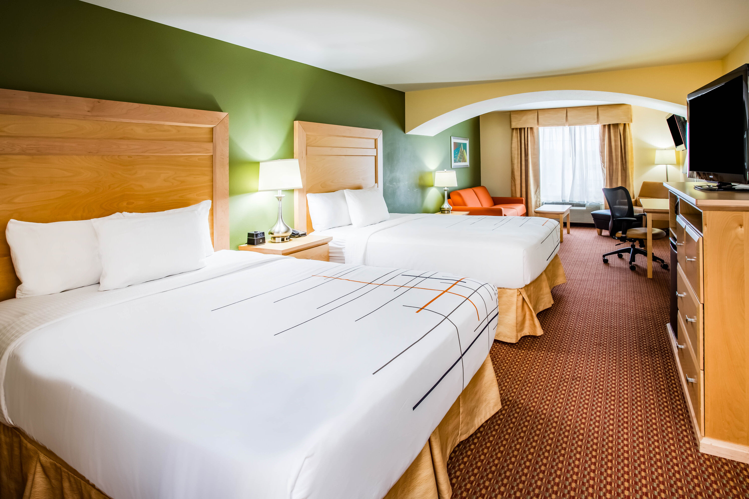 La Quinta Inn & Suites by Wyndham Rochester Mayo Clinic S suite in Rochester, Minnesota