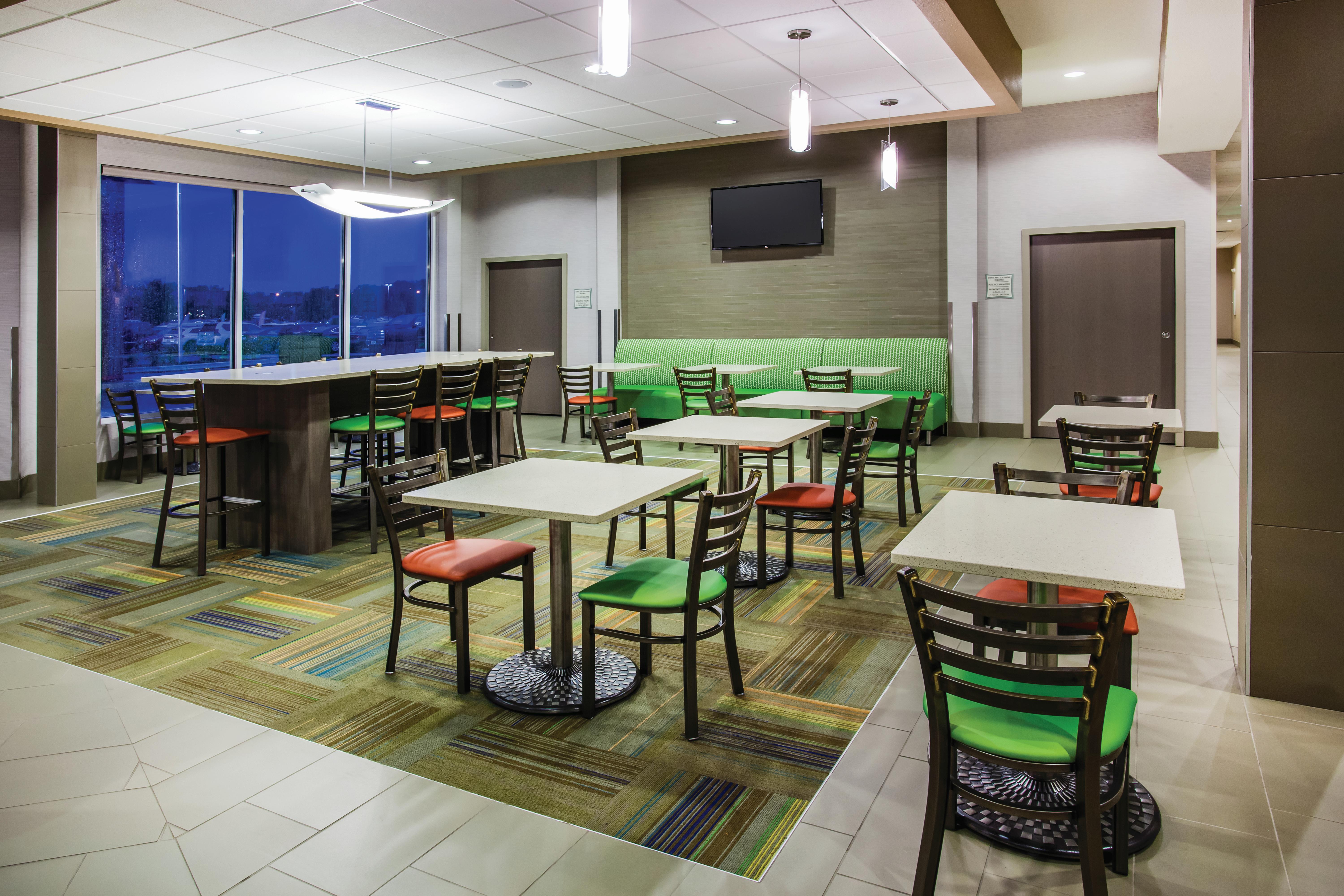 Property amenity at La Quinta Inn & Suites by Wyndham St. Paul-Woodbury in Woodbury, Minnesota