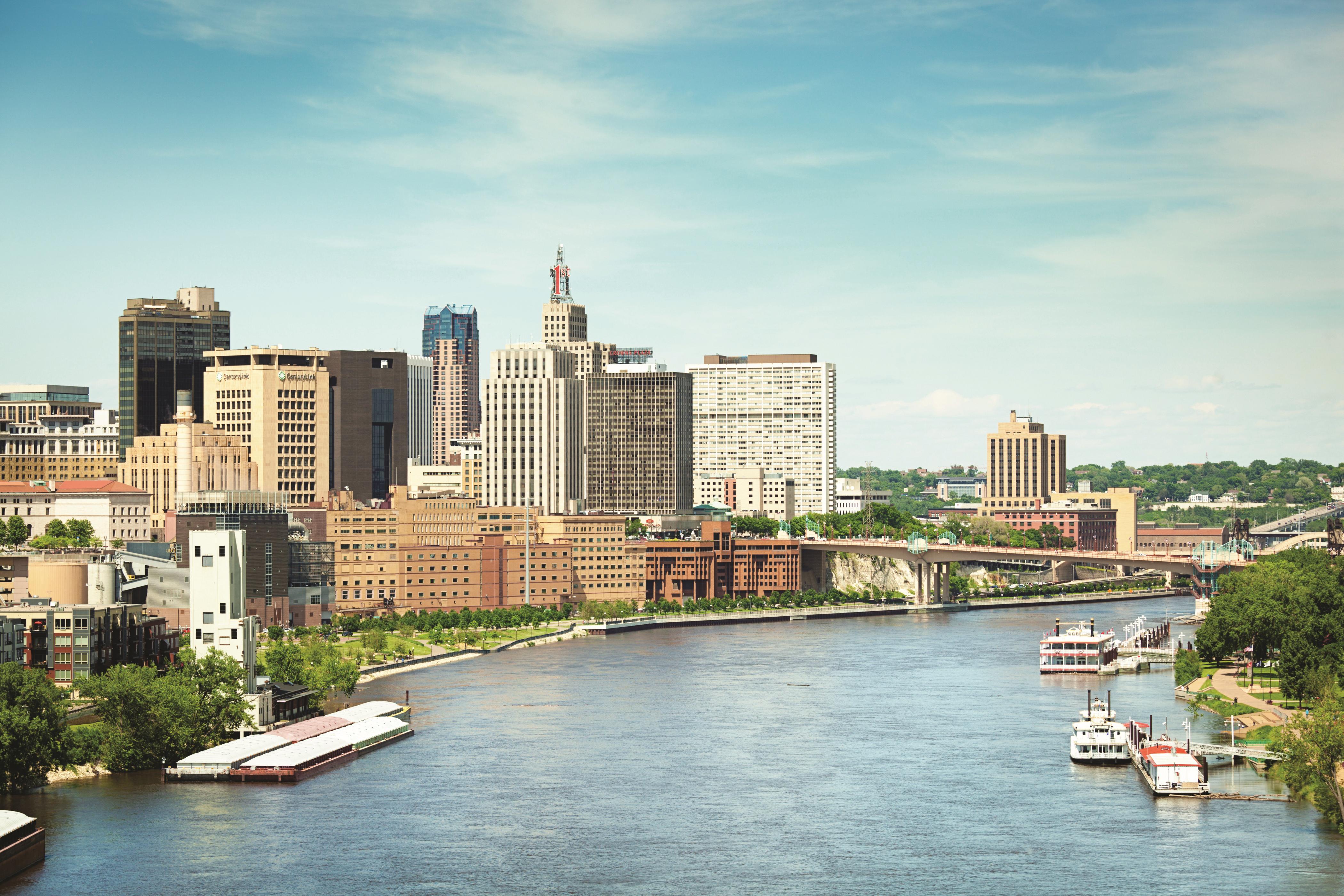 La Quinta Inn & Suites by Wyndham St. Paul-Woodbury basics