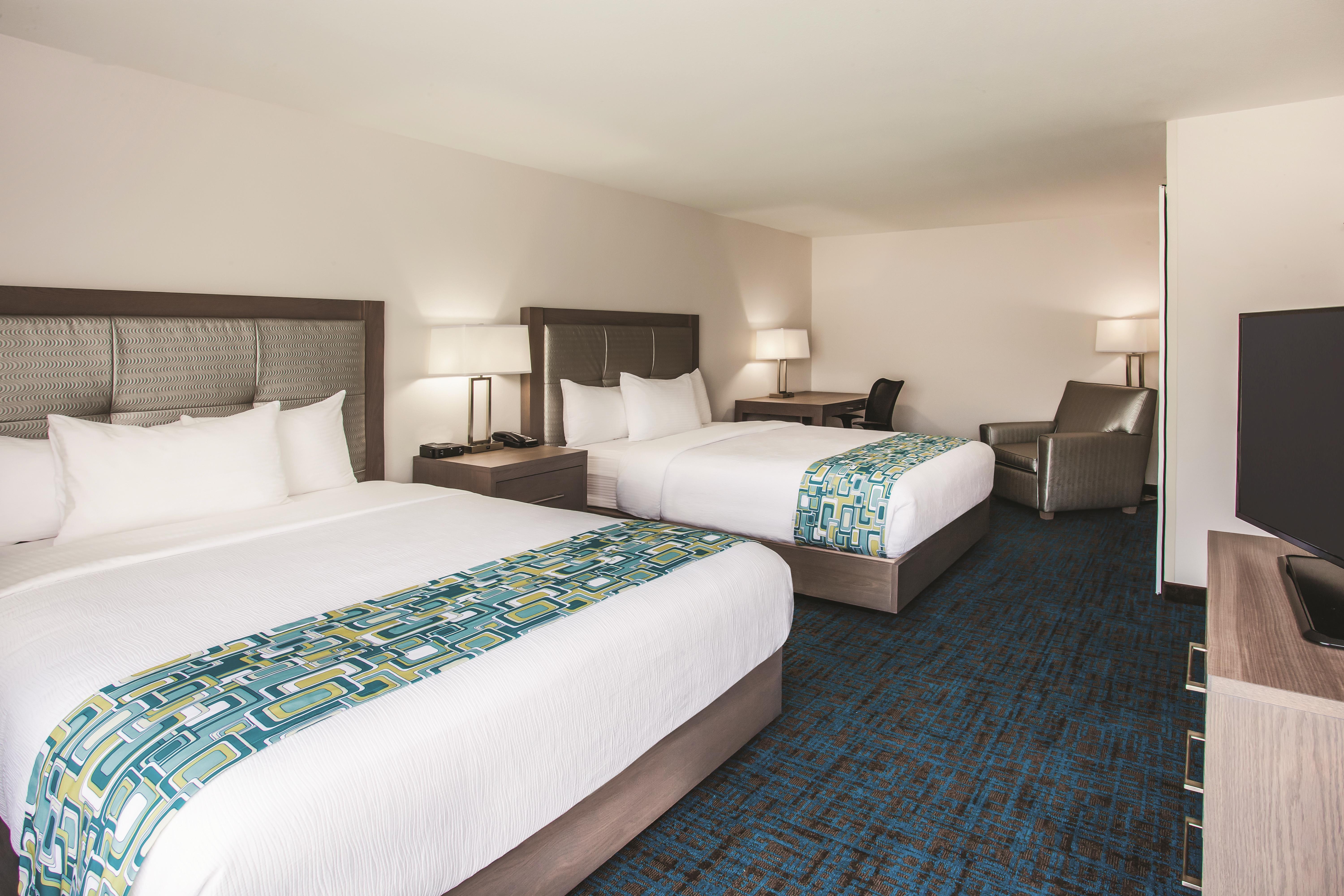 La Quinta Inn & Suites by Wyndham St. Paul-Woodbury suite in Woodbury, Minnesota