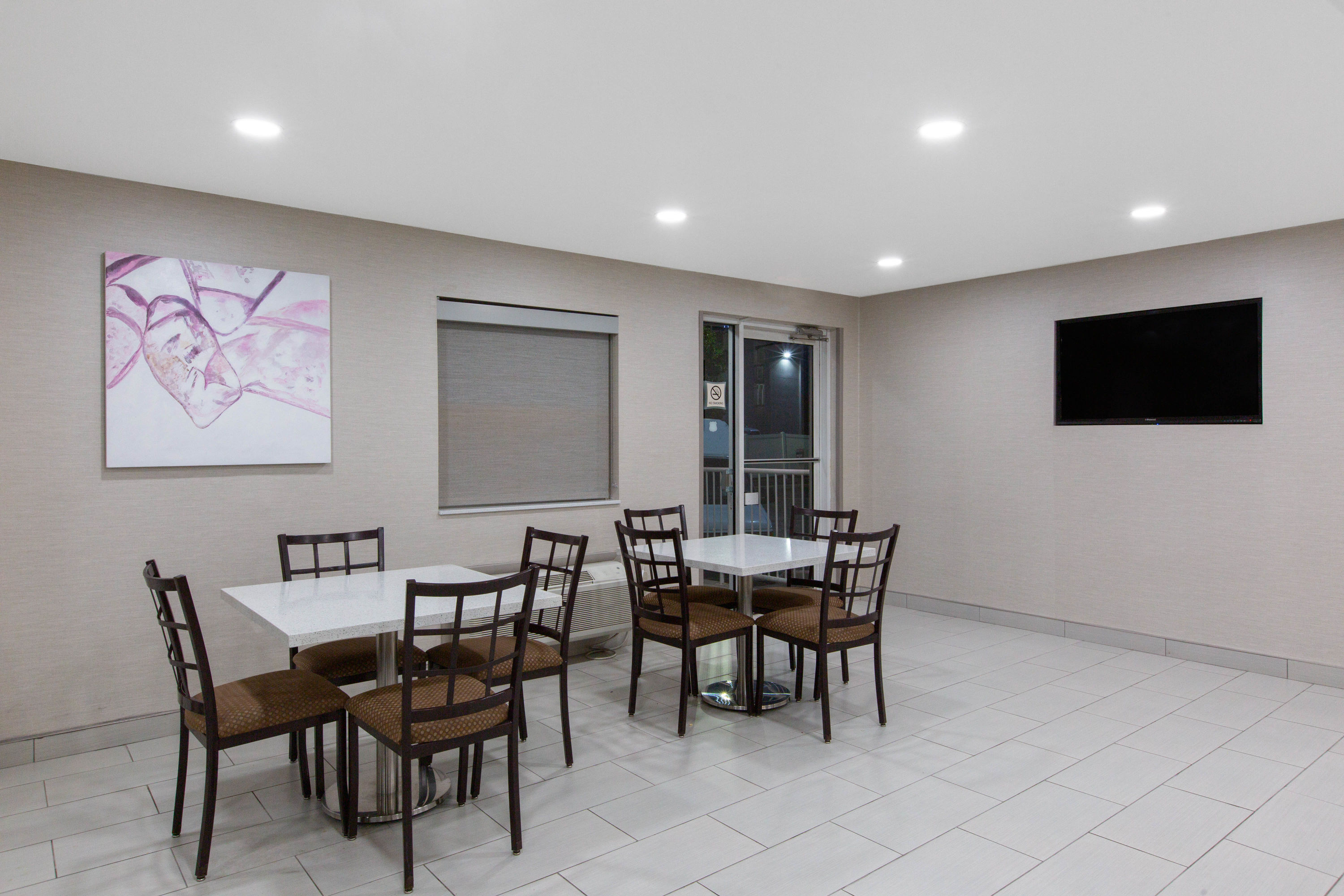 Free breakfast at La Quinta Inn & Suites by Wyndham Blue Springs in Blue Springs, Missouri