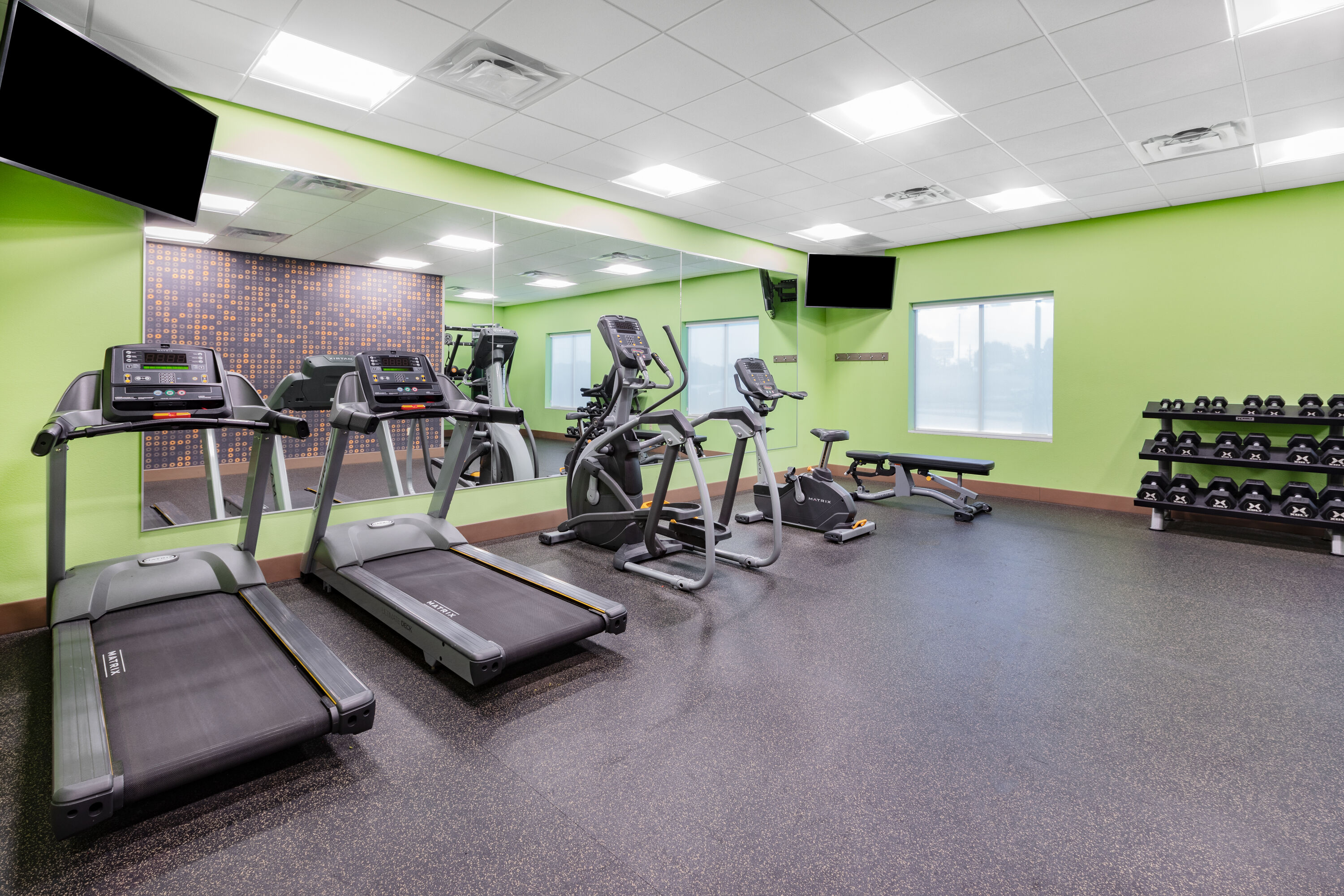 Fitness room at La Quinta Inn & Suites by Wyndham Jackson/Cape Girardeau in Jackson, Missouri