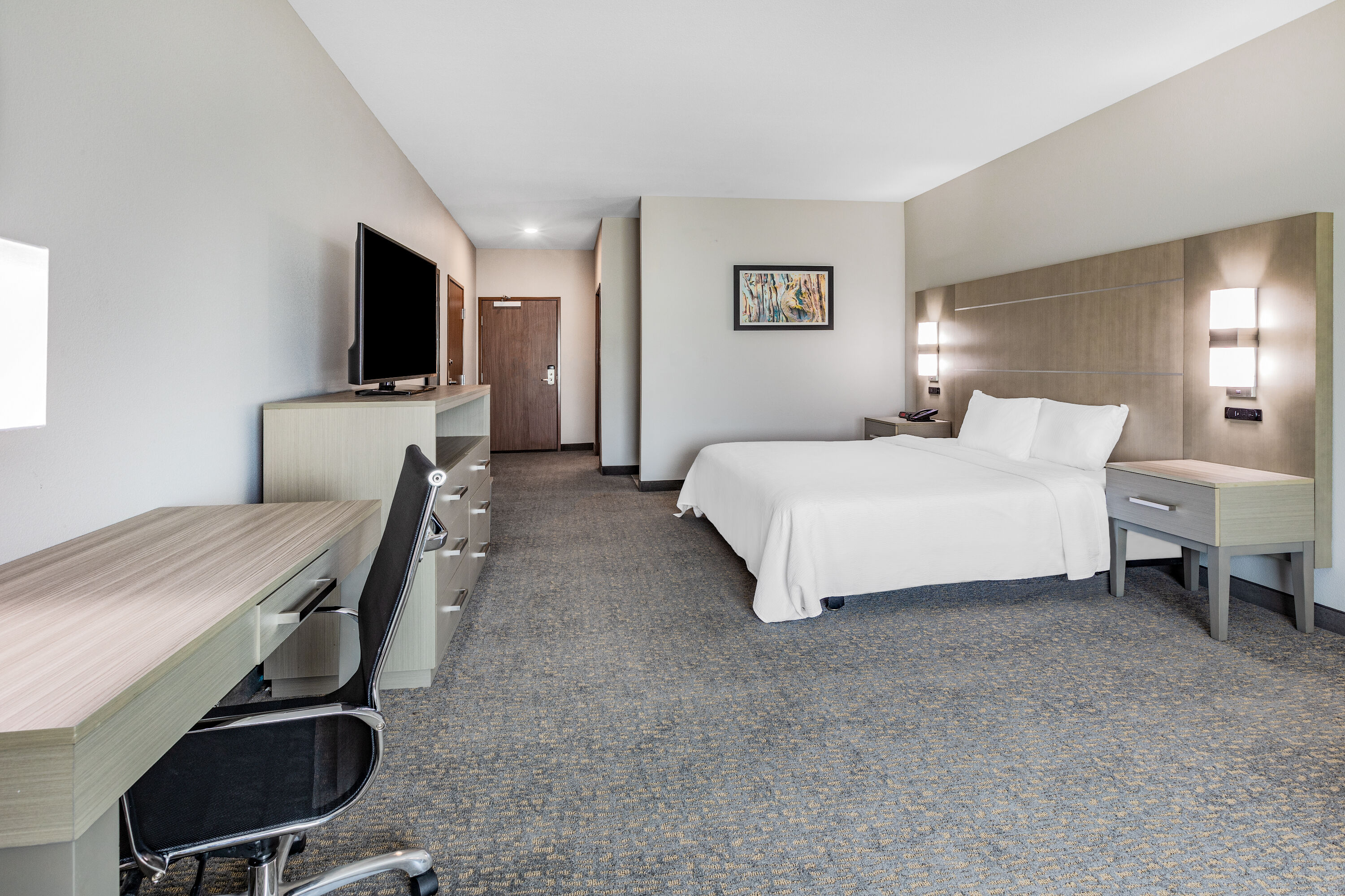 Guest room at the La Quinta Inn & Suites by Wyndham Jackson/Cape Girardeau in Jackson, Missouri