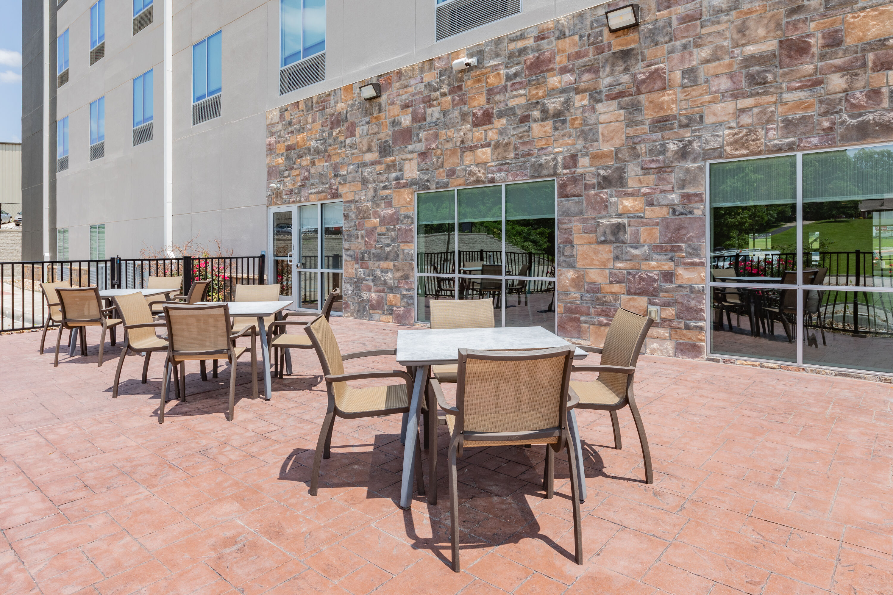 Property amenity at La Quinta Inn & Suites by Wyndham Jackson/Cape Girardeau in Jackson, Missouri