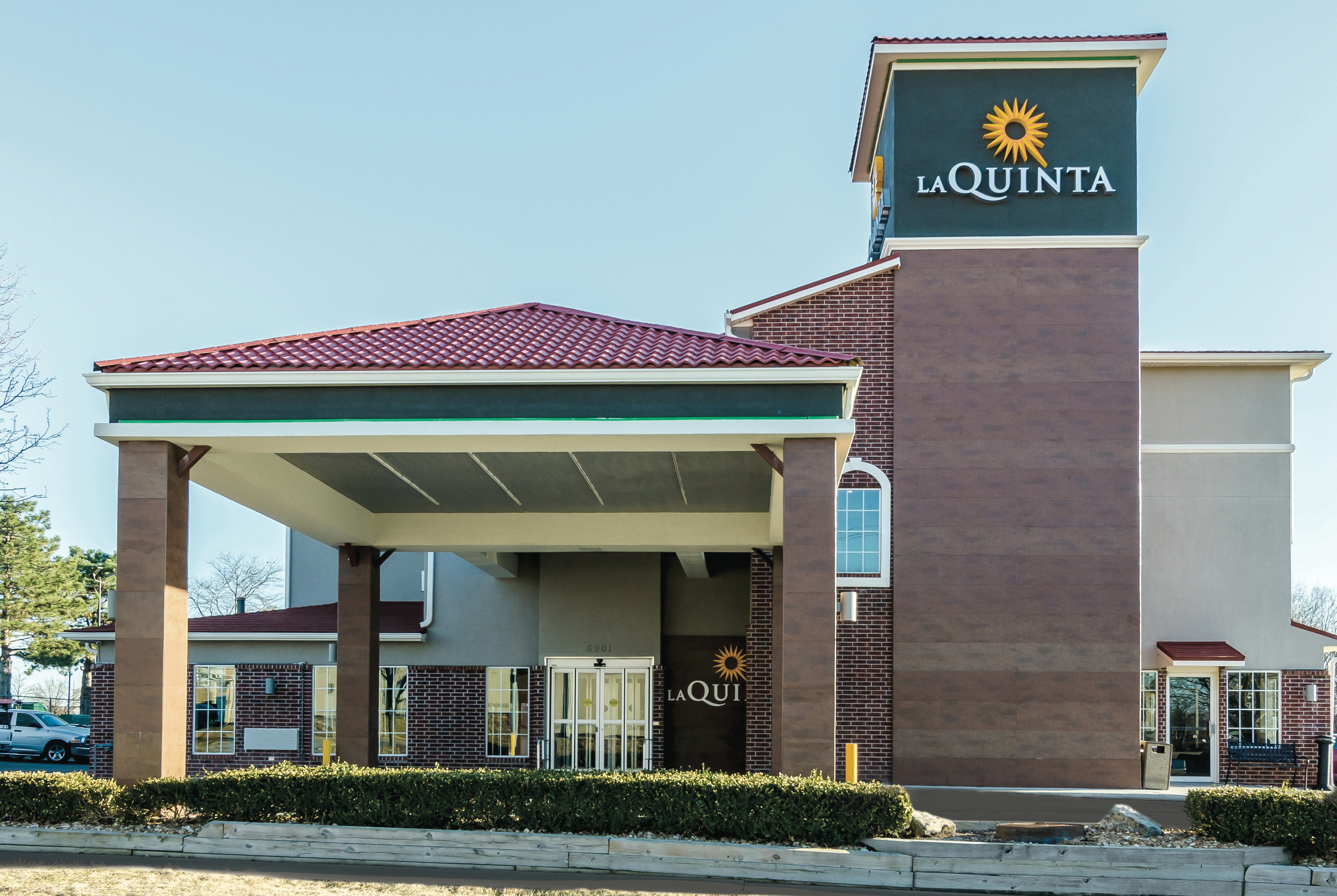 La Quinta Lawrence Ks