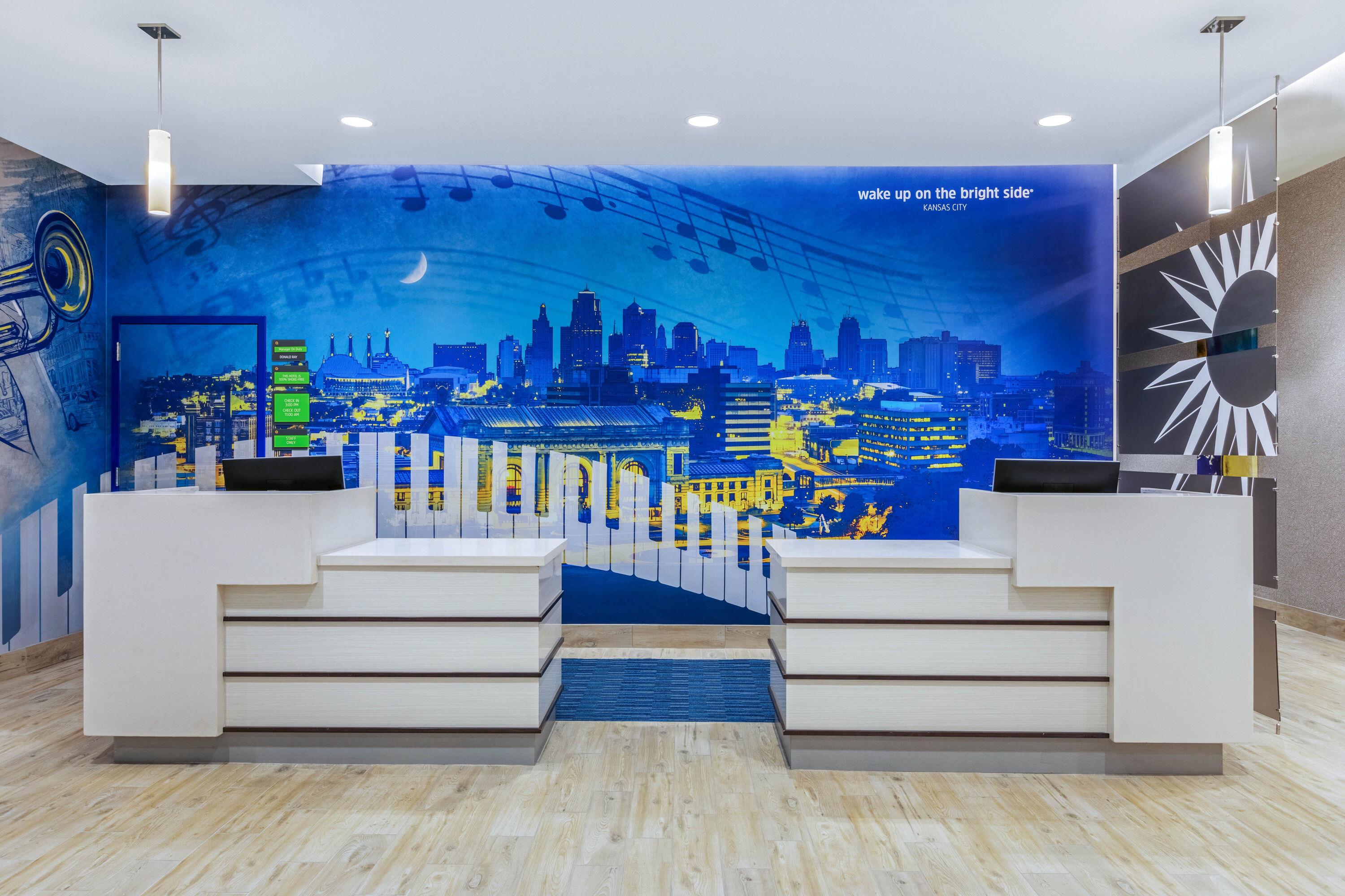 La Quinta Inn & Suites by Wyndham Kansas City Beacon Hill Kansas City