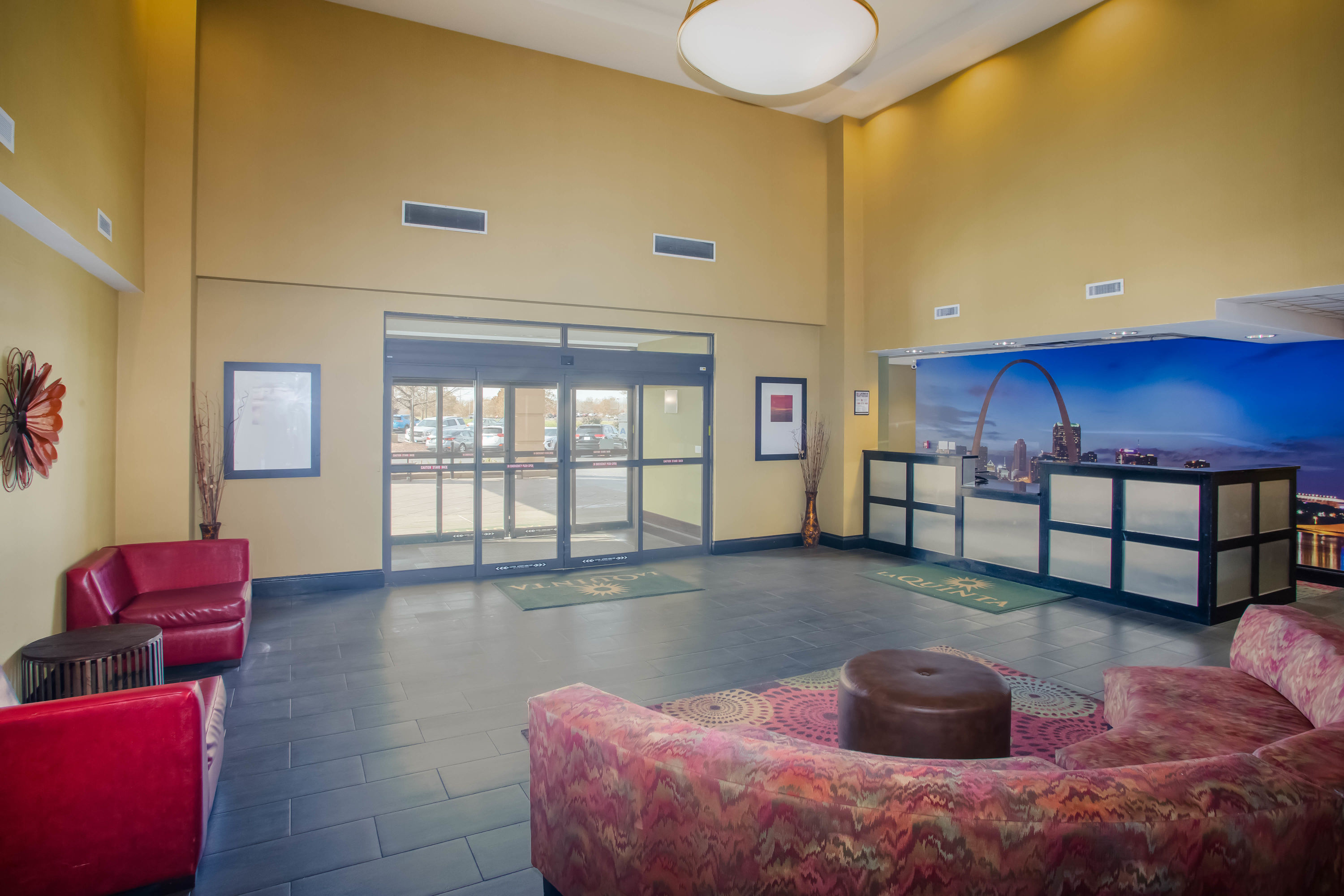 La Quinta Inn Amp Suites By Wyndham St Louis Airport