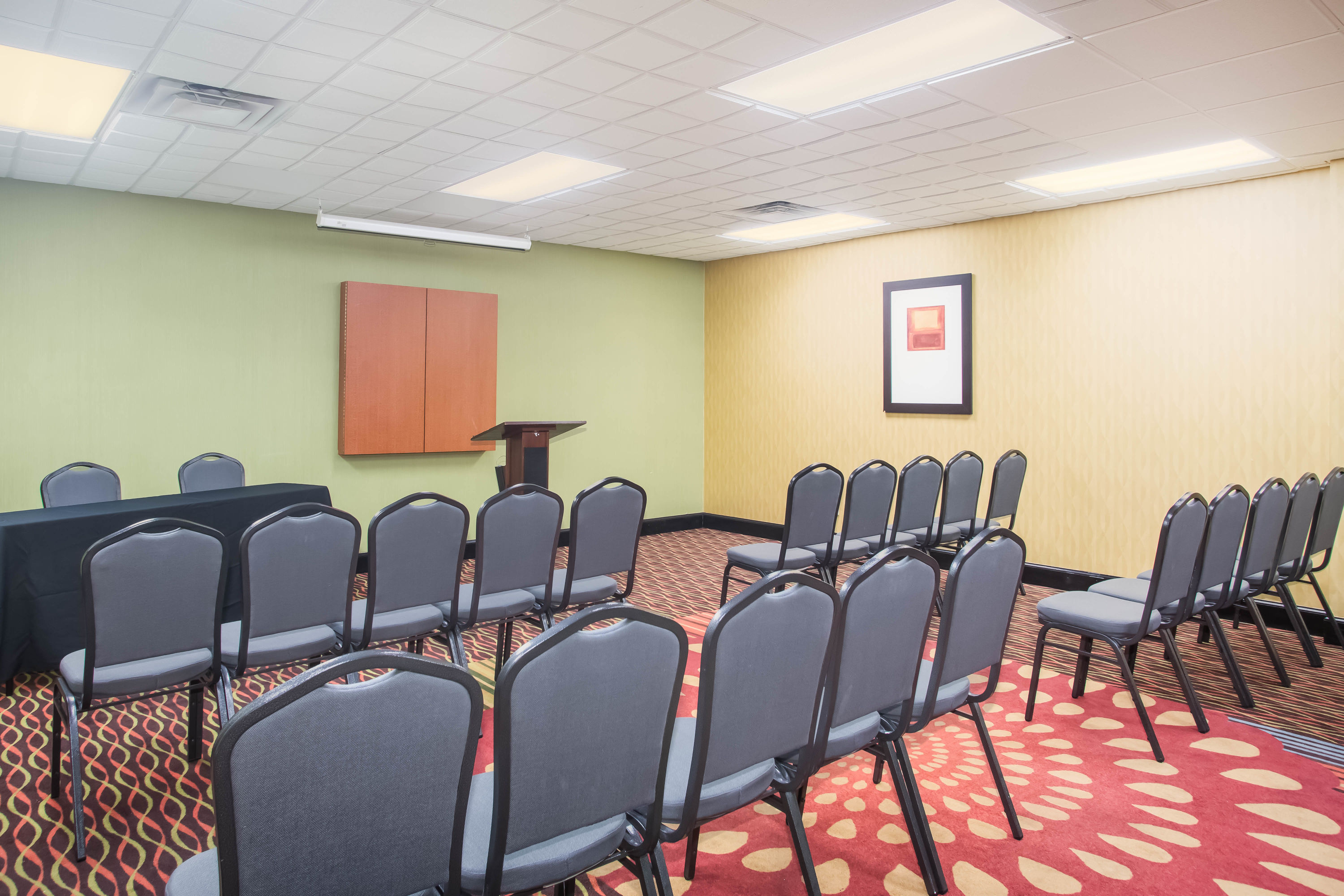 La Quinta Inn Amp Suites By Wyndham St Louis Airport