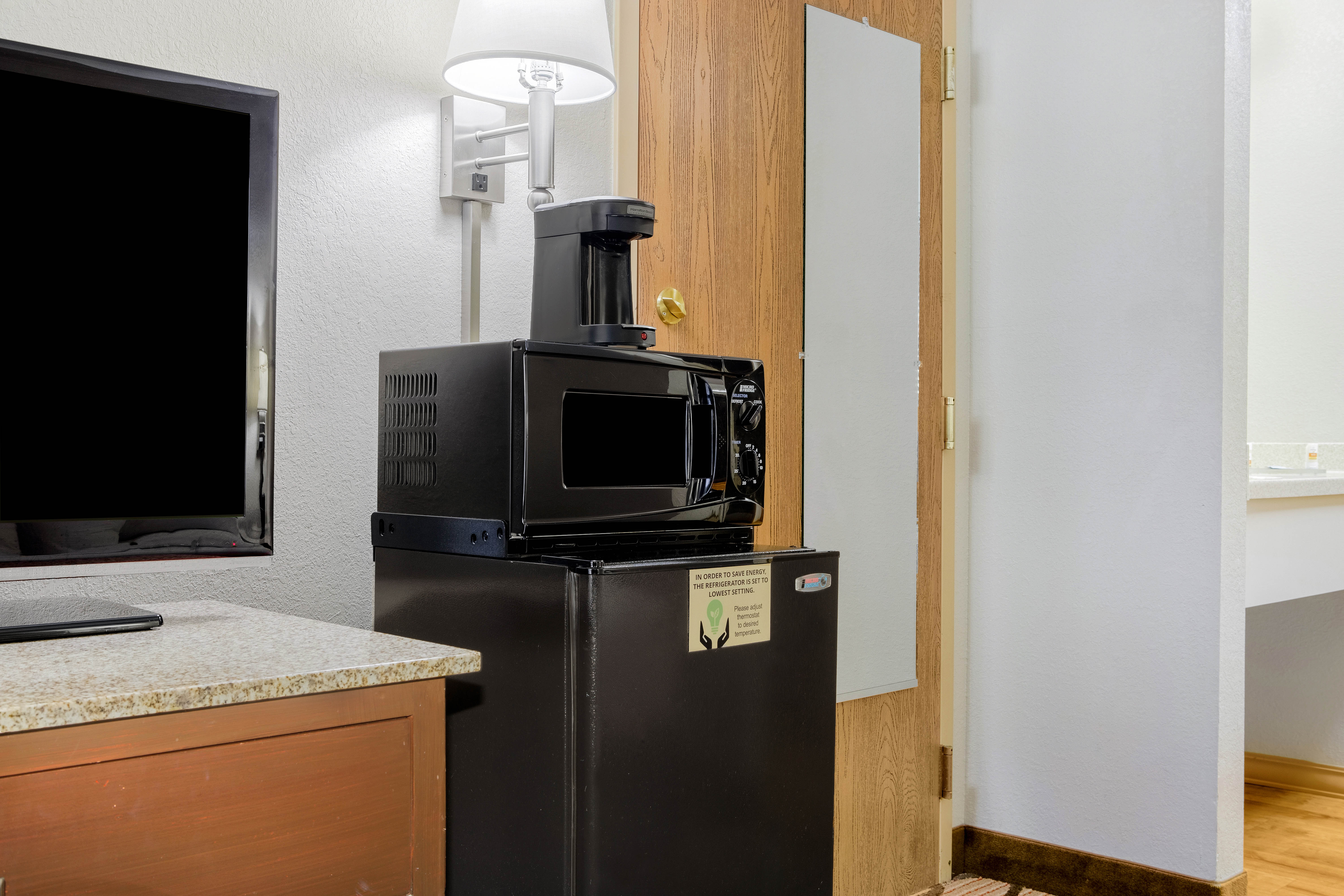 Guest room at the La Quinta Inn & Suites by Wyndham Springfield South in Springfield, Missouri