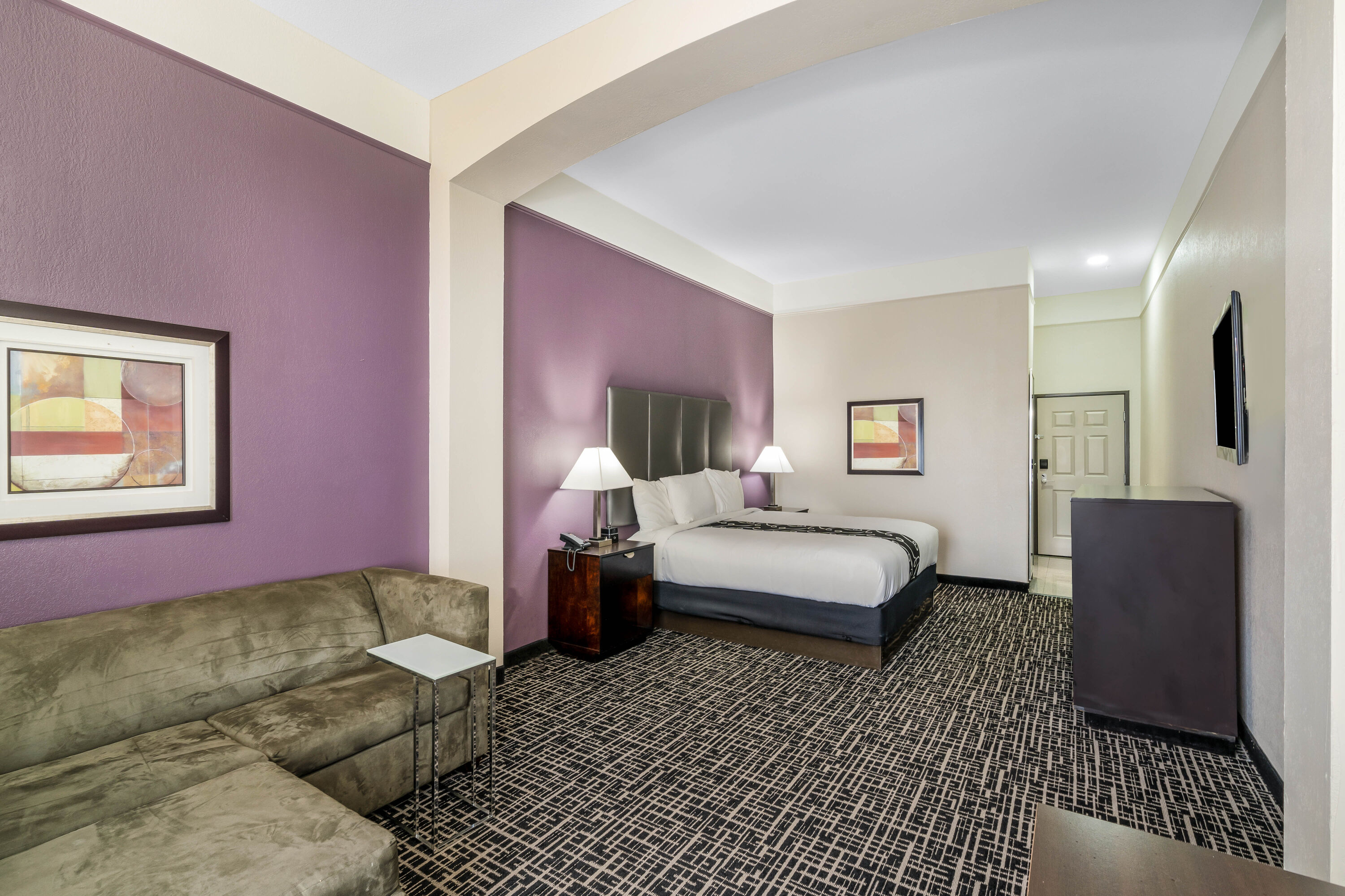 La Quinta Inn & Suites by Wyndham Canton MS suite in Canton, Mississippi